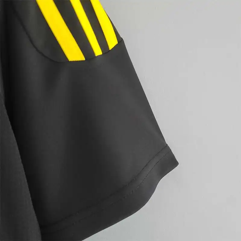 Real Madrid Retro Jersey Away Goalkeeper Black Soccer Custom Shirt 2011/12