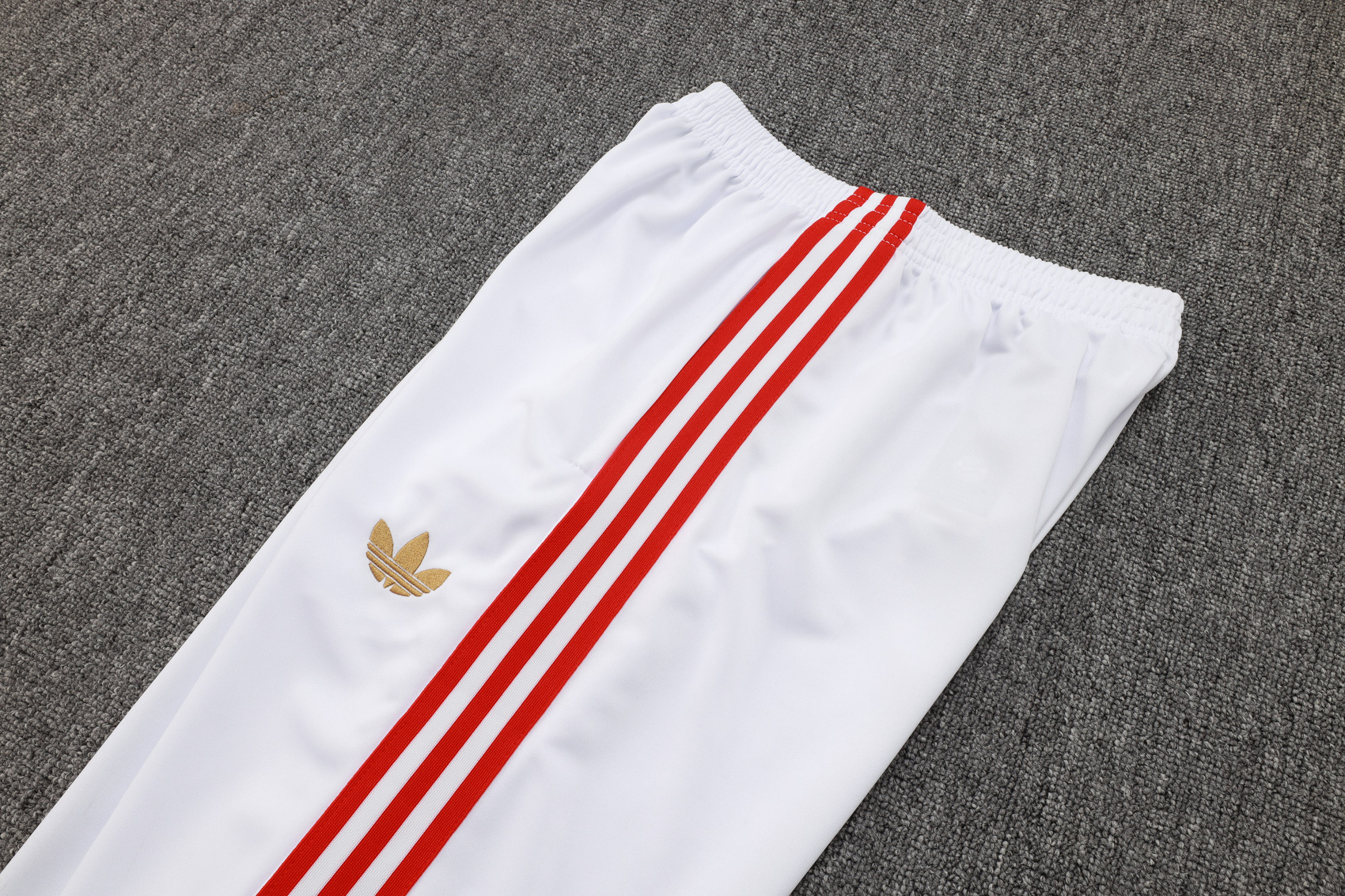 Bayern Munich Training Kit (Jacket+Pants) White 2025/26 - 125th Anniversary
