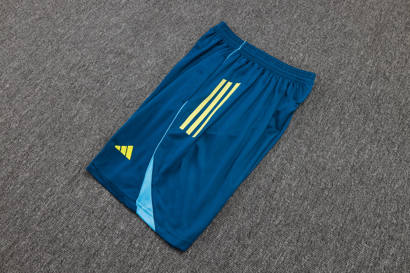 Juventus Sleeveless Training Kit Blue 2025/26