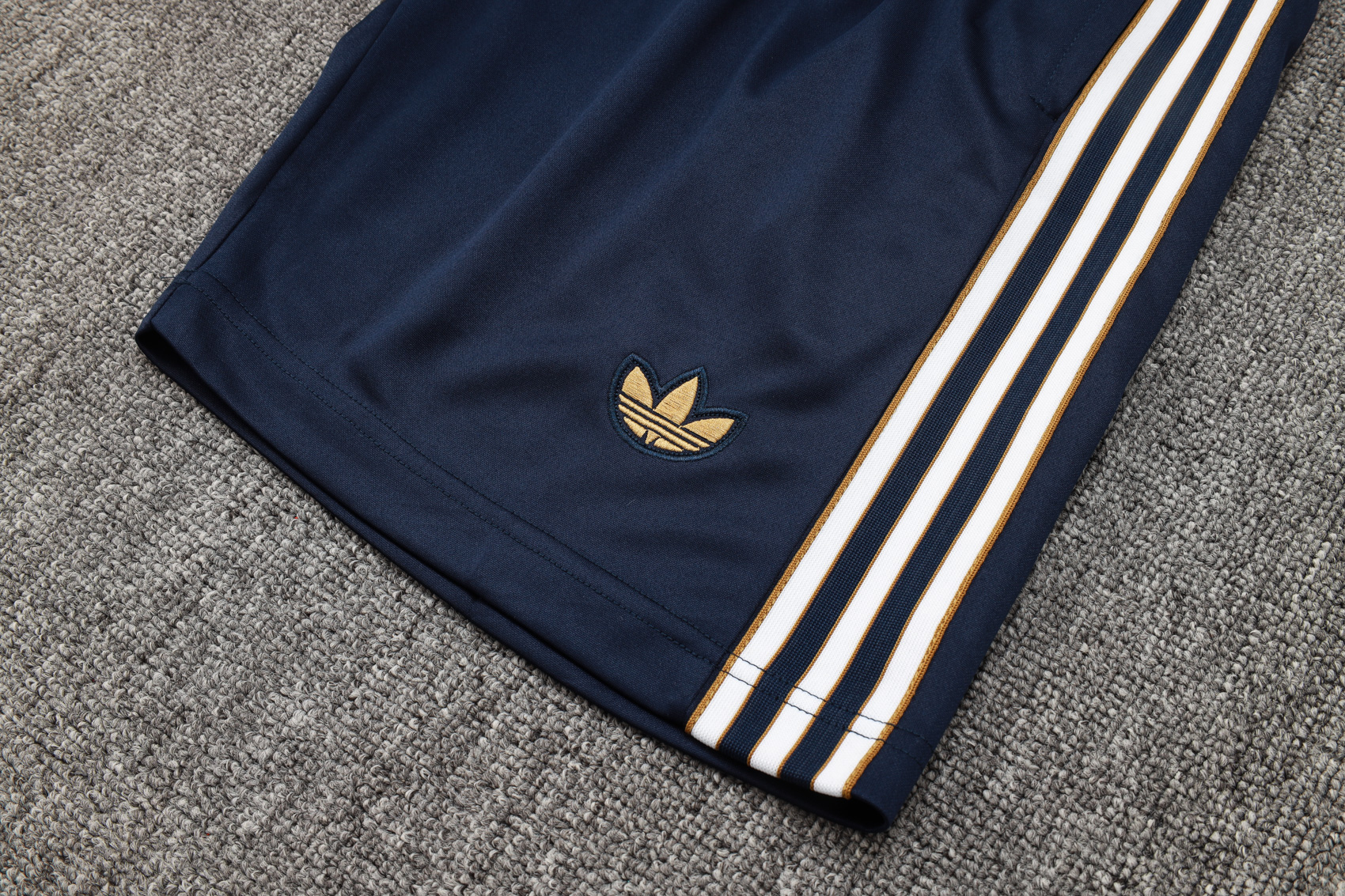 Juventus Sleeveless Training Kit 2025/26