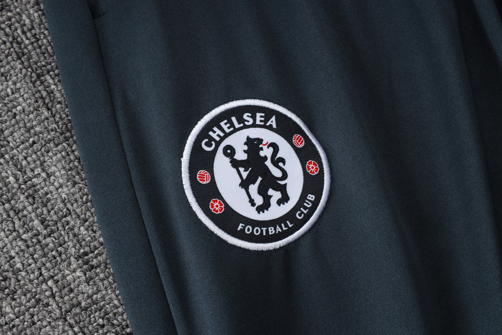 Chelsea Training Kit (Polo+Pants) Deep Grey 2025/26