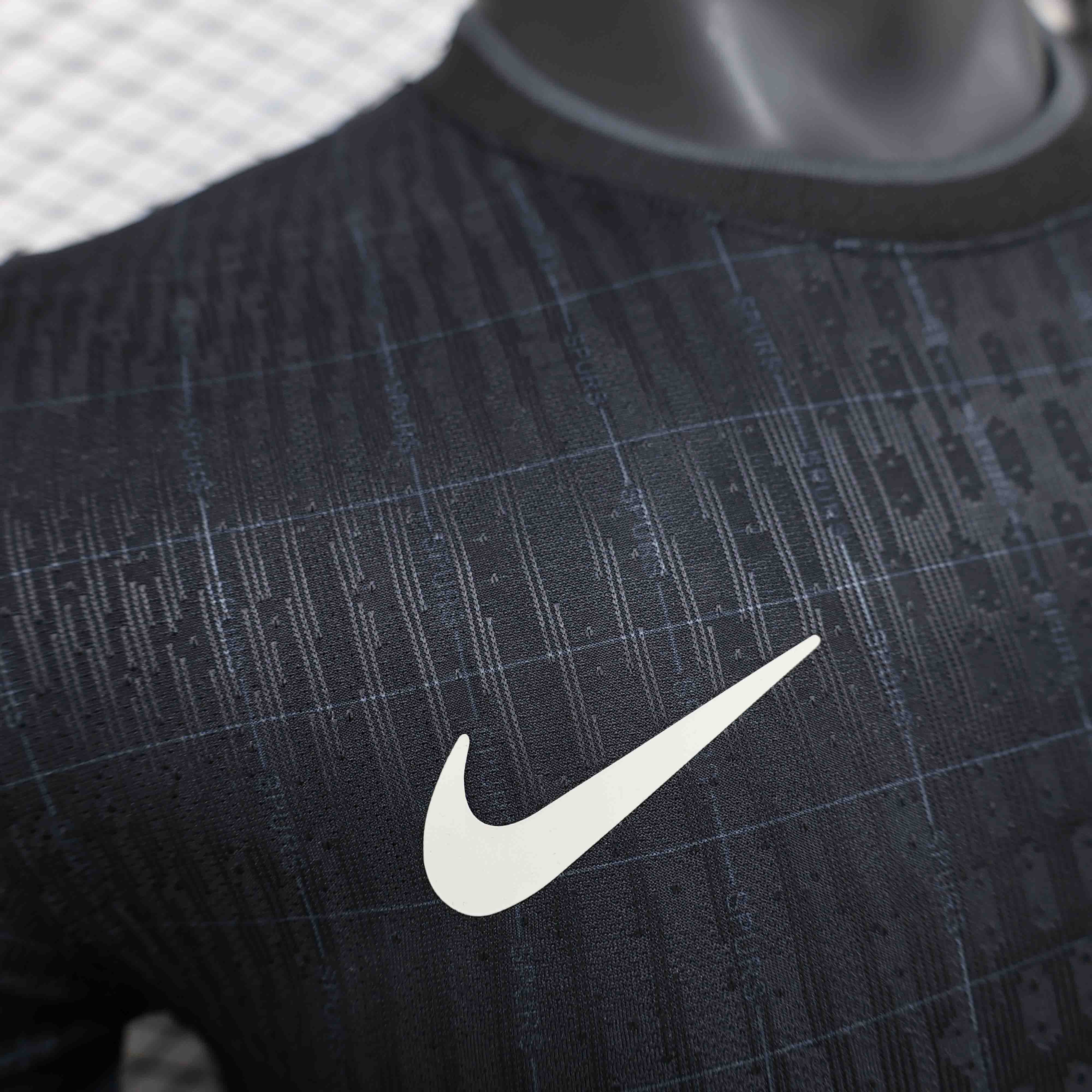 Tottenham Hotspur Authentic Football Jersey Away Shirt 2025/26