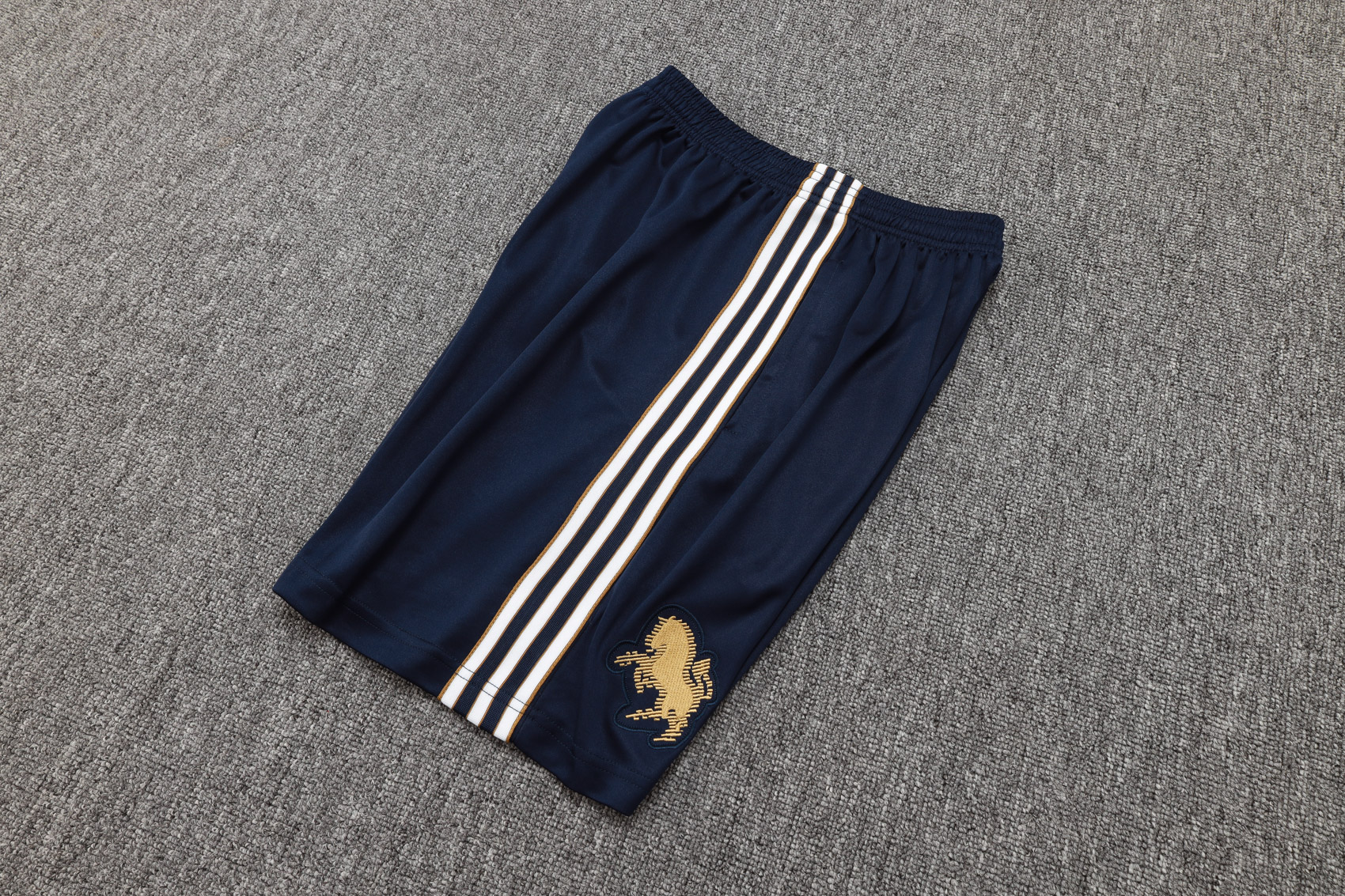 Juventus Sleeveless Training Kit 2025/26