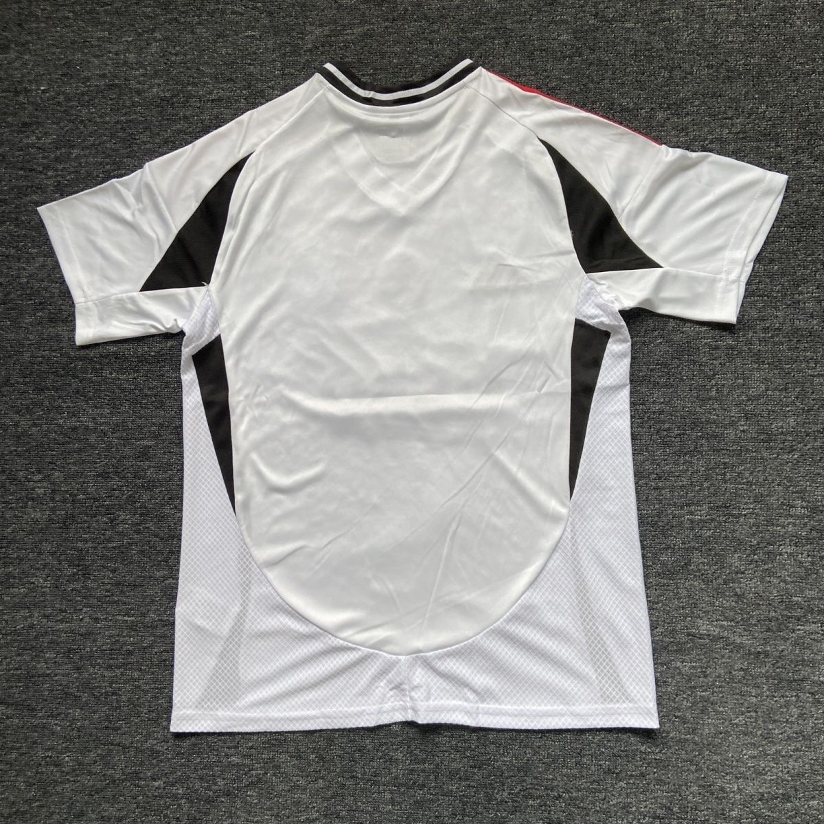 Beşiktaş Home Football Jersey Custom Shirt 2024/25