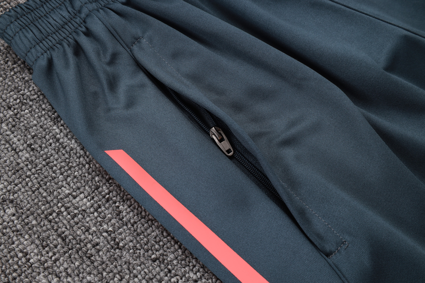 Bayern Munich Sleeveless Training Kit Gray 2025/26