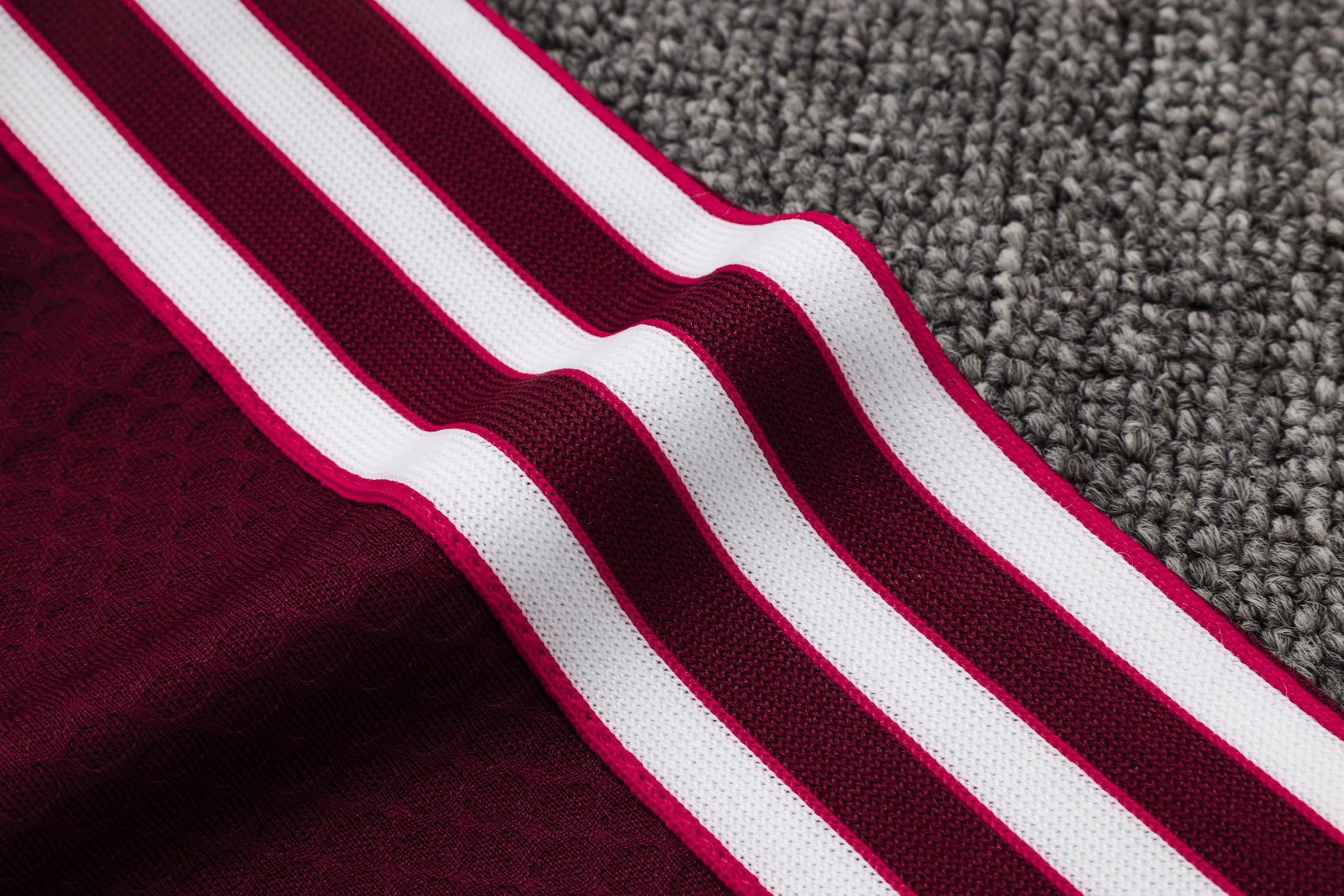 Bayern Munich Training Jersey Kit Red 2025/26