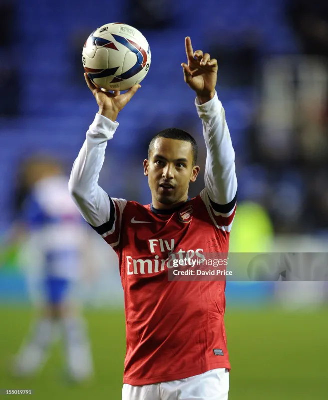 Arsenal Authentic Soccer Retro Jersey Home Long Sleeve Shirt 2012-13