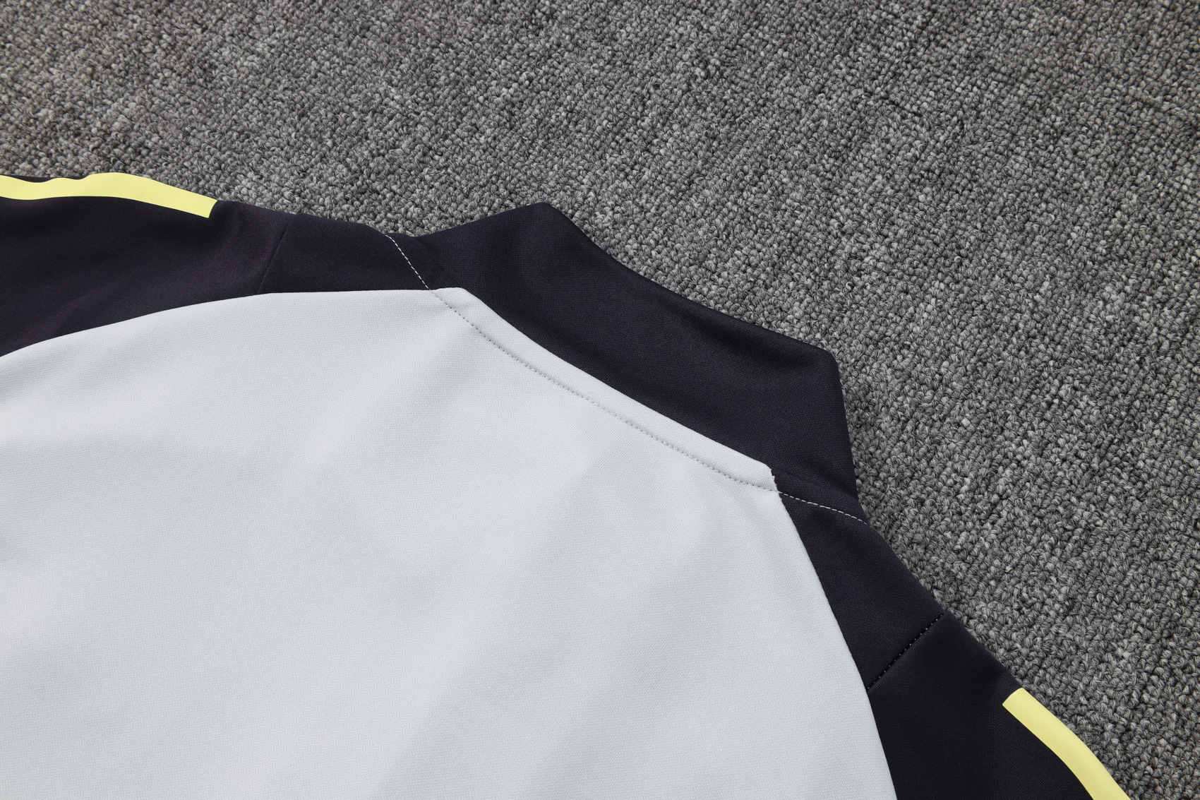 Juventus Training Kit (Jacket+Pants) Light Grey 2025/26