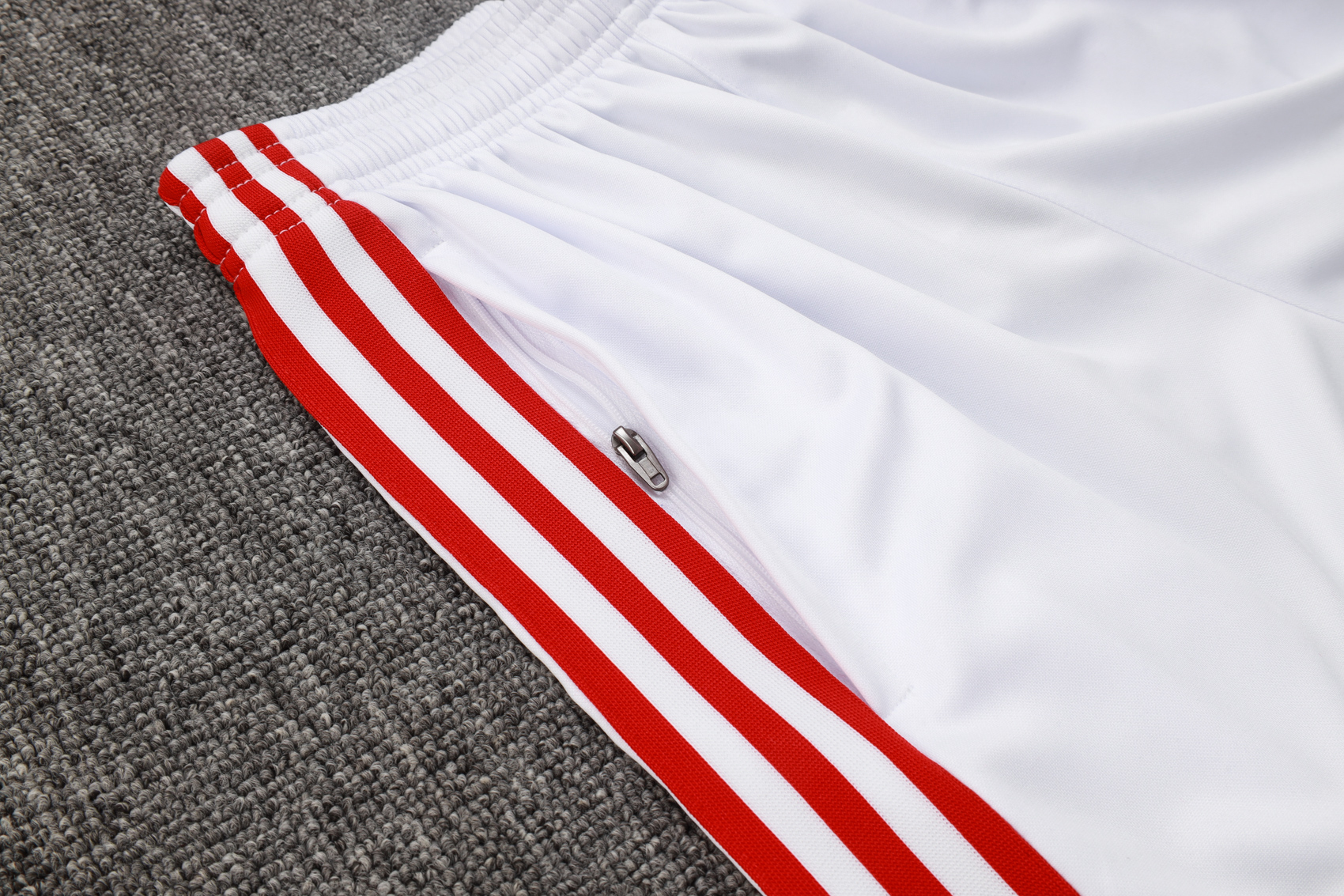 Bayern Munich Sleeveless Training Kit White 2025/26 - 125th Anniversary