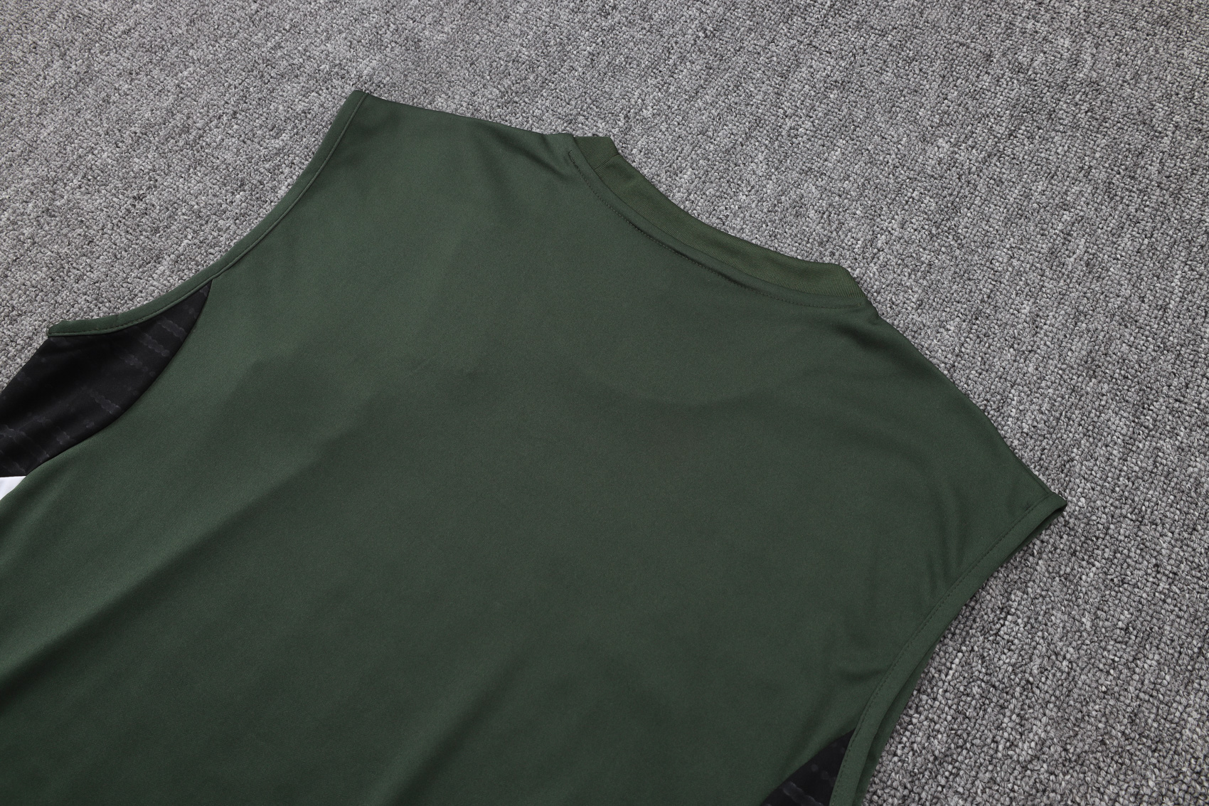 Bayern Munich Sleeveless Training Kit Green 2025/26