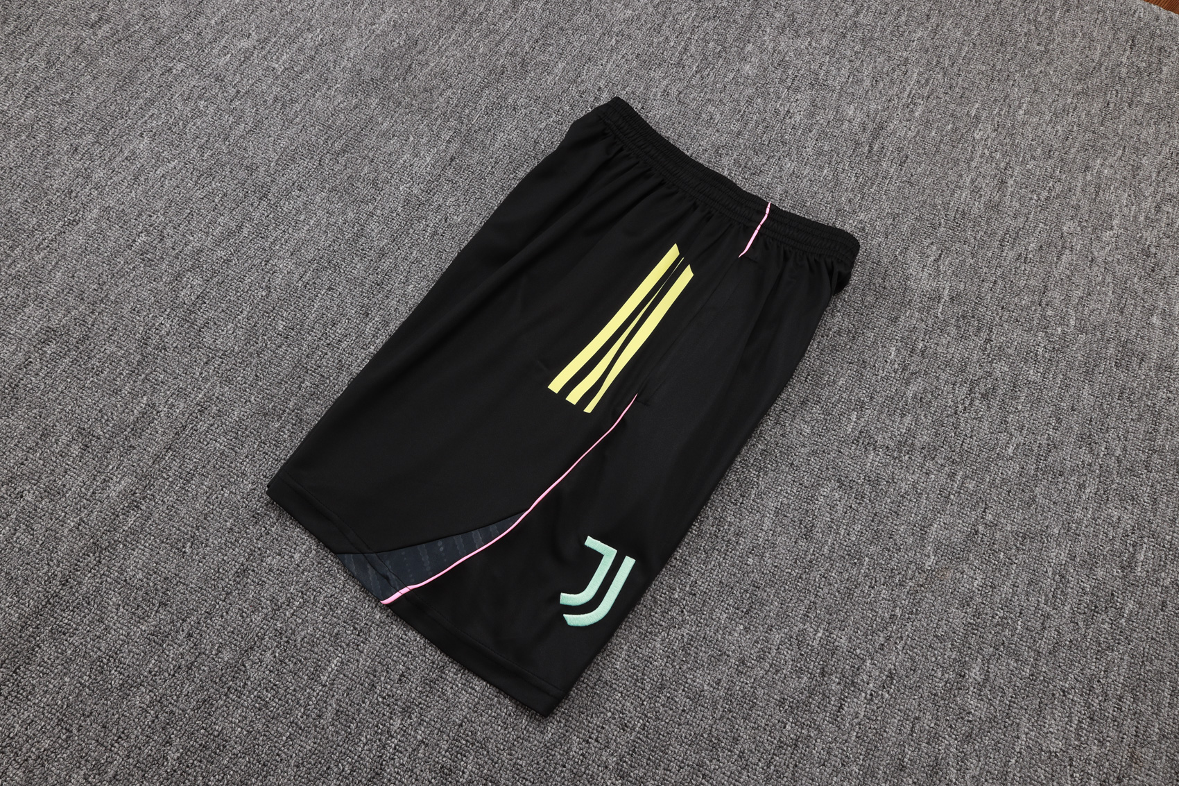 Juventus Sleeveless Training Kit White 2025/26