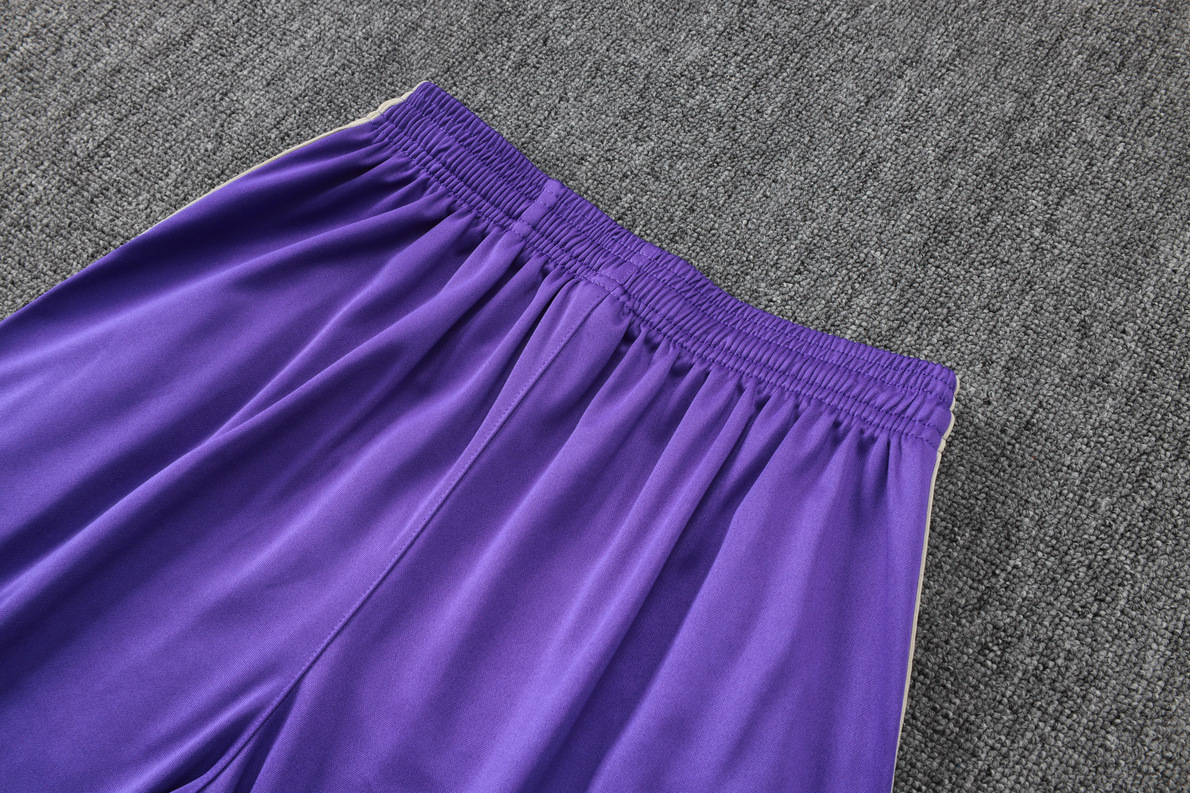 Real Madrid Training Kit (Polo+Pants) Apricot 2025/26