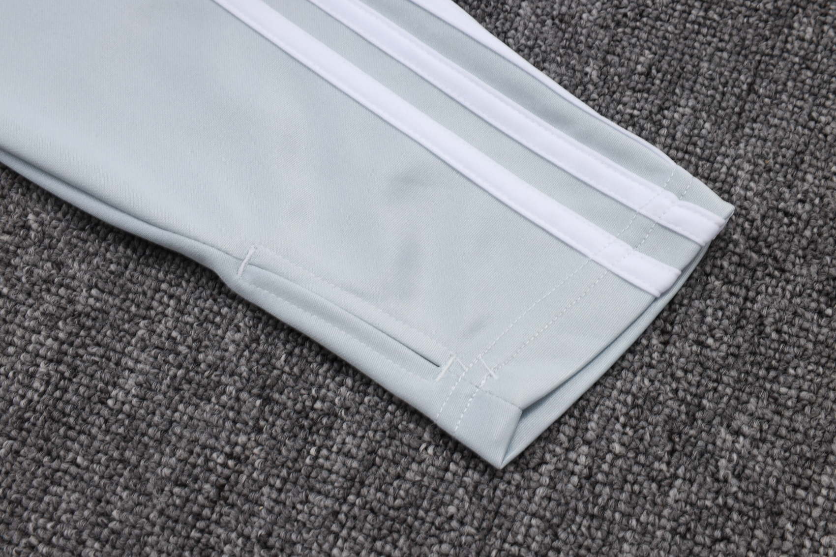 Bayern Munich Training Kit (Sweatshirt+Pants) Light Grey 2025/26