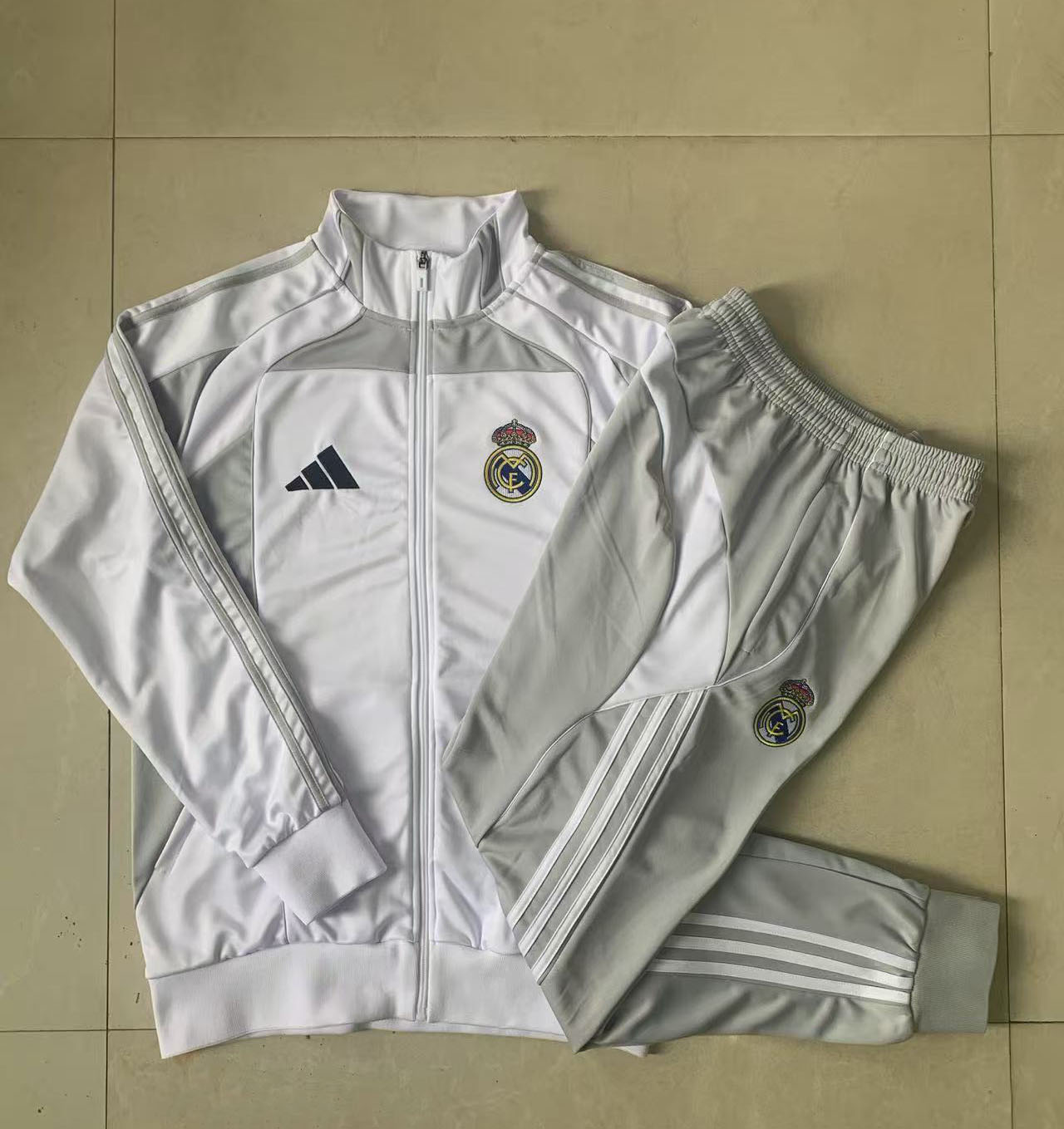 Kids Real Madrid Training Kit (Jacket+Pants) White&Grey 2025/26