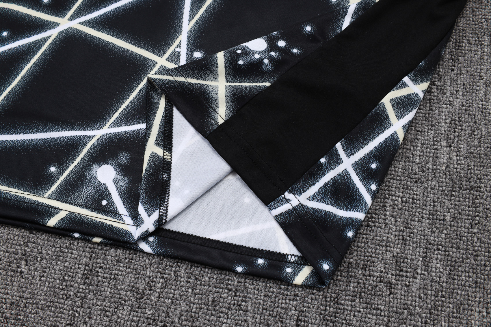 Chelsea Sleeveless Training Kit White&Black 2025/26