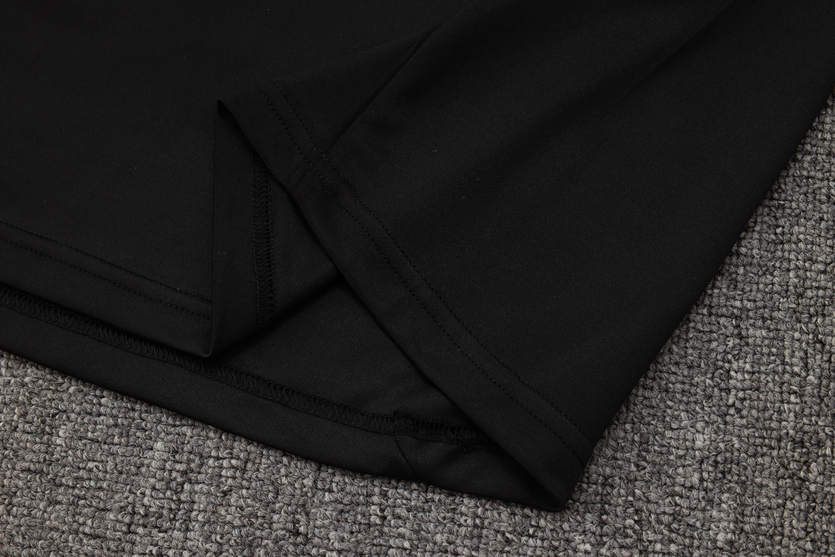 Liverpool Training Kit (Sweatshirt+Pants) Black 2025/26