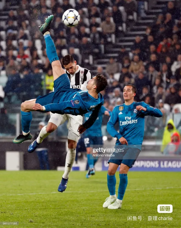 Real Madrid Authentic Retro Jersey Third Away Long Sleeve Soccer Shirt 2017/18