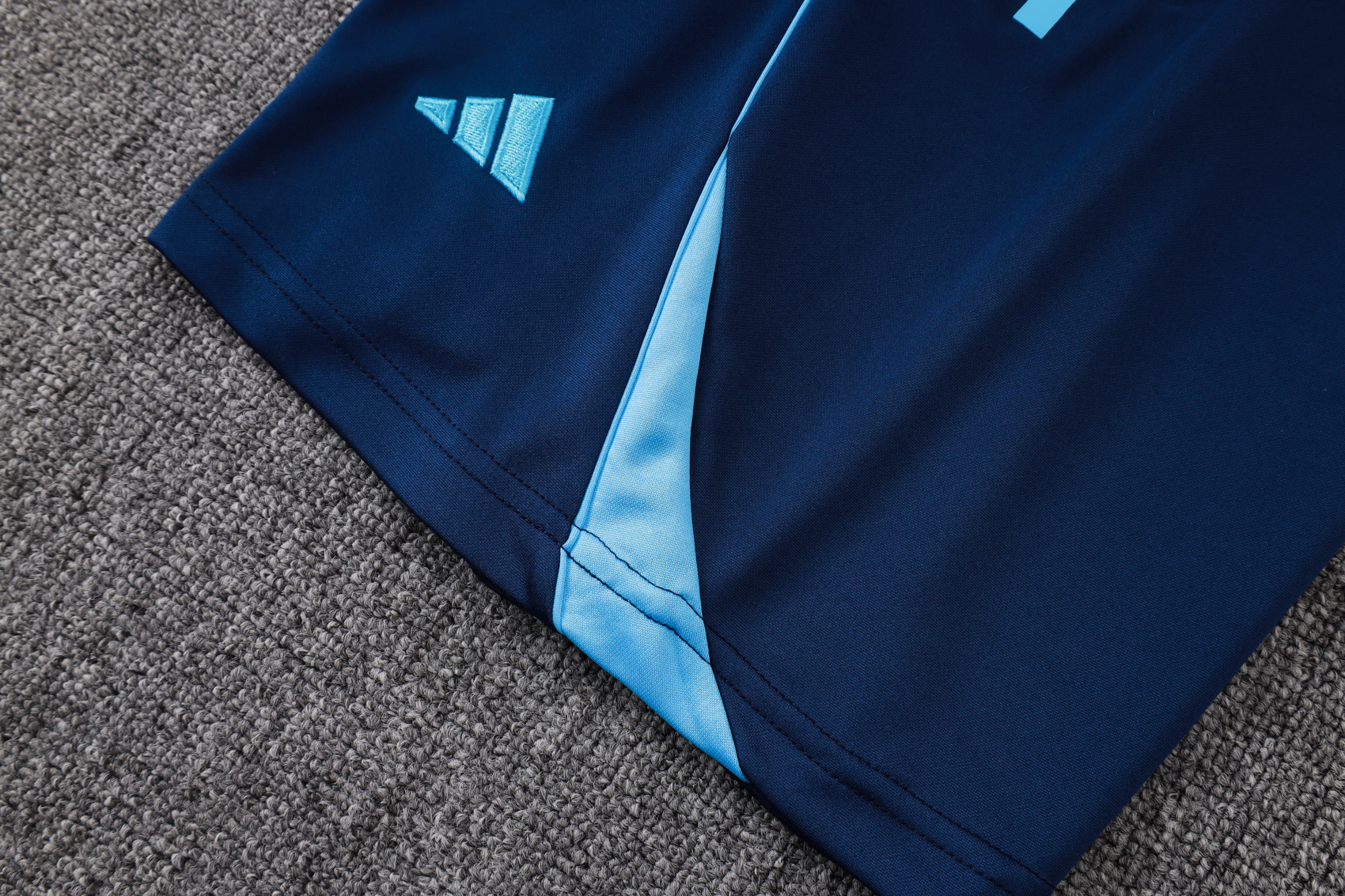 Arsenal Sleeveless Training Kit Blue 2025/26