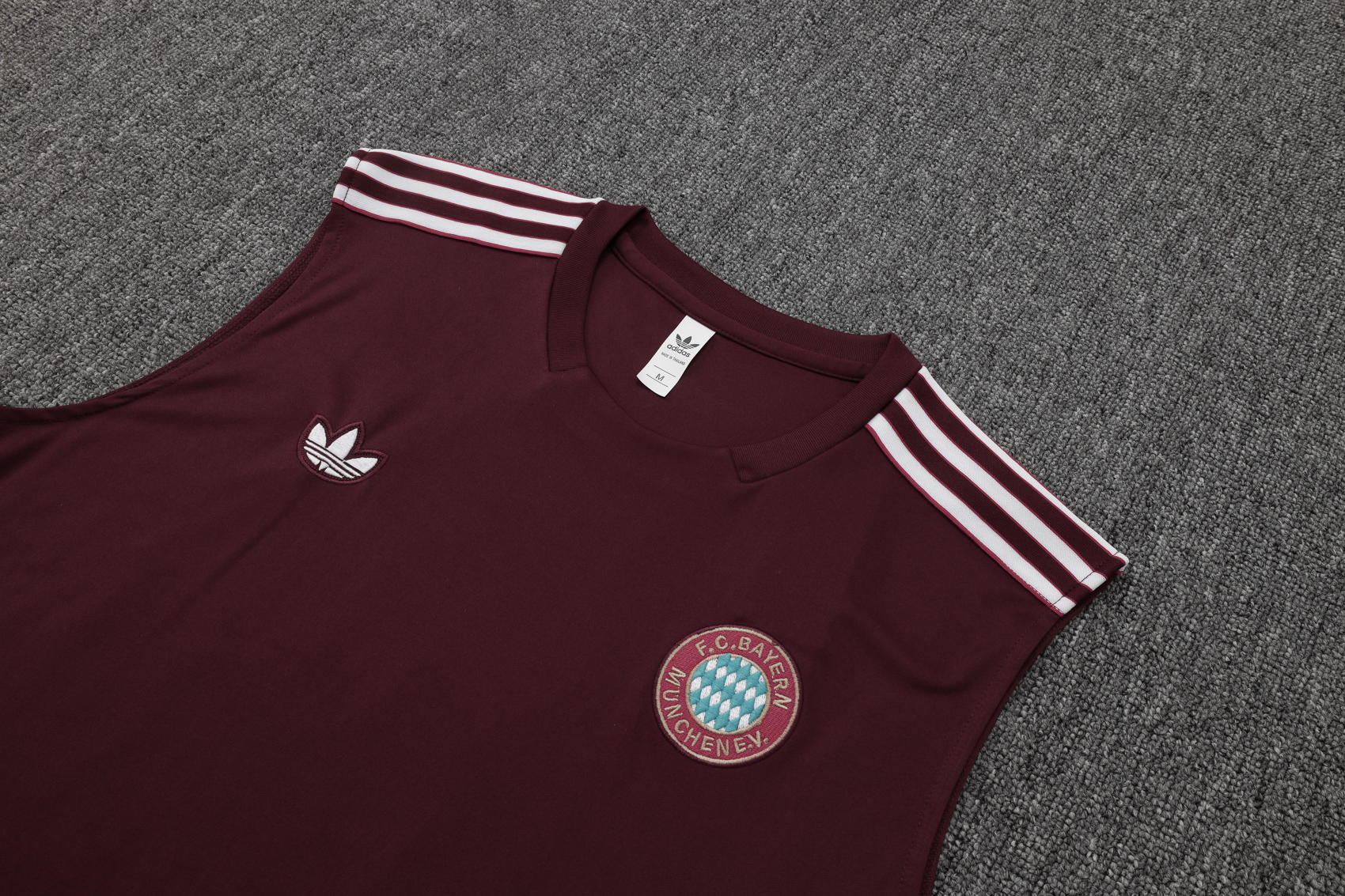 Bayern Munich Sleeveless Training Kit Red 2025/26