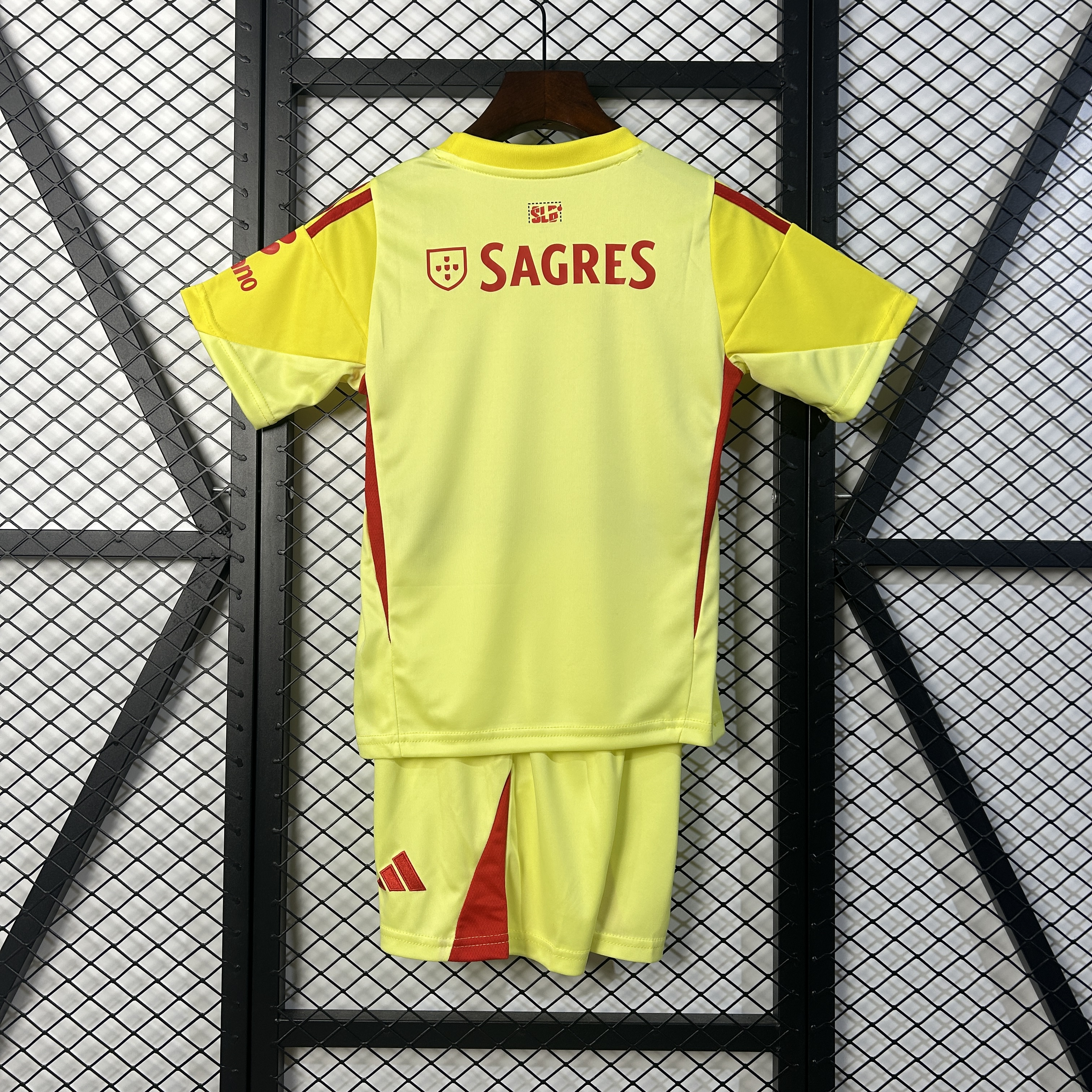 Benfica Soccer Jersey Goalkeeper Kids Kit Jersey+Shorts 2025/26