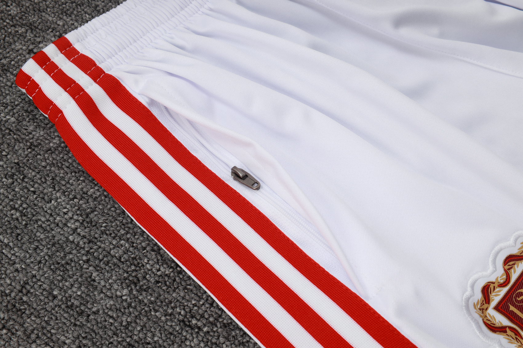 Bayern Munich Training Kit (Sweatshirt+Pants) White 2025/26 - 125th Anniversary