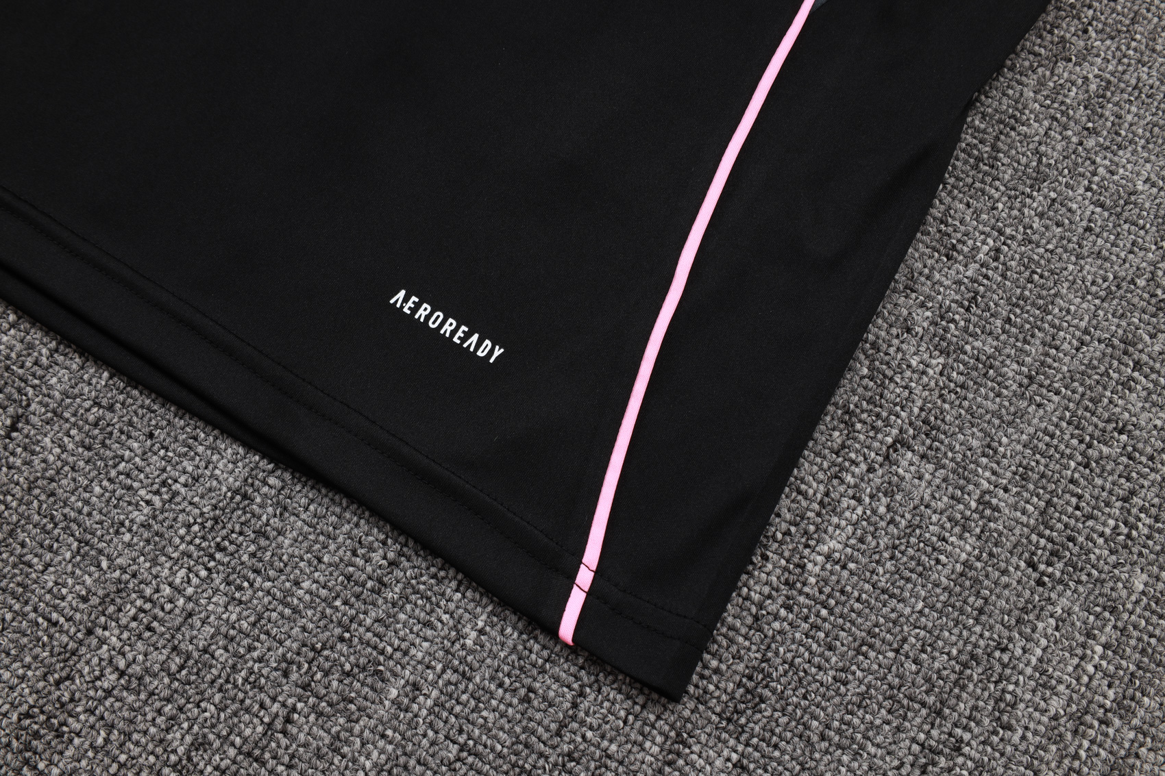 Juventus Sleeveless Training Kit White 2025/26