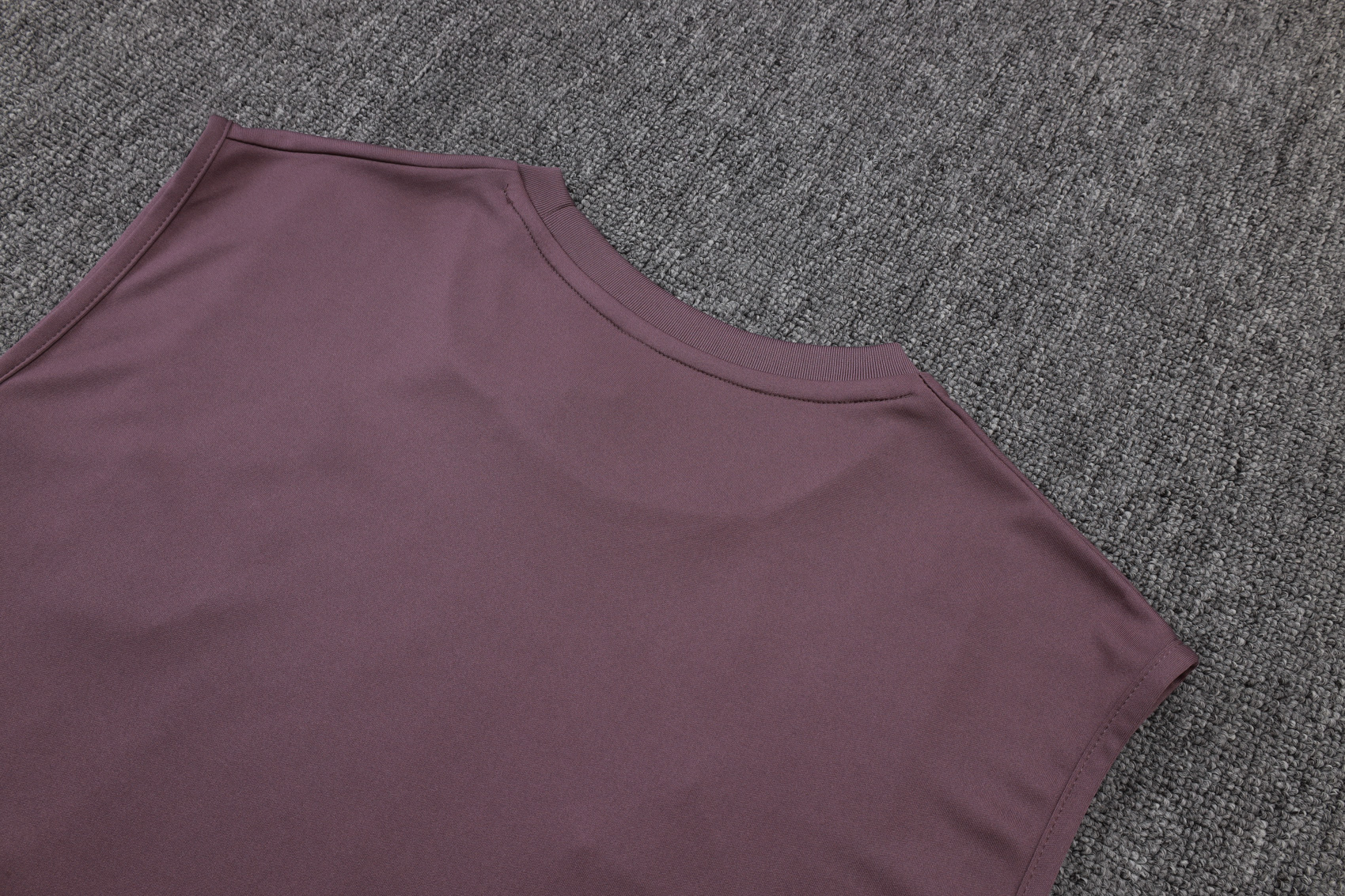 Manchester United Sleeveless Training Kit Purple 2025/26