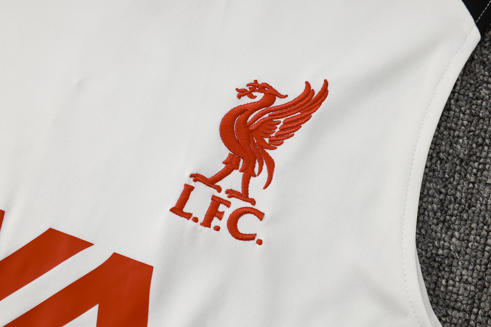 Liverpool Sleeveless Training Kit White 2025/26