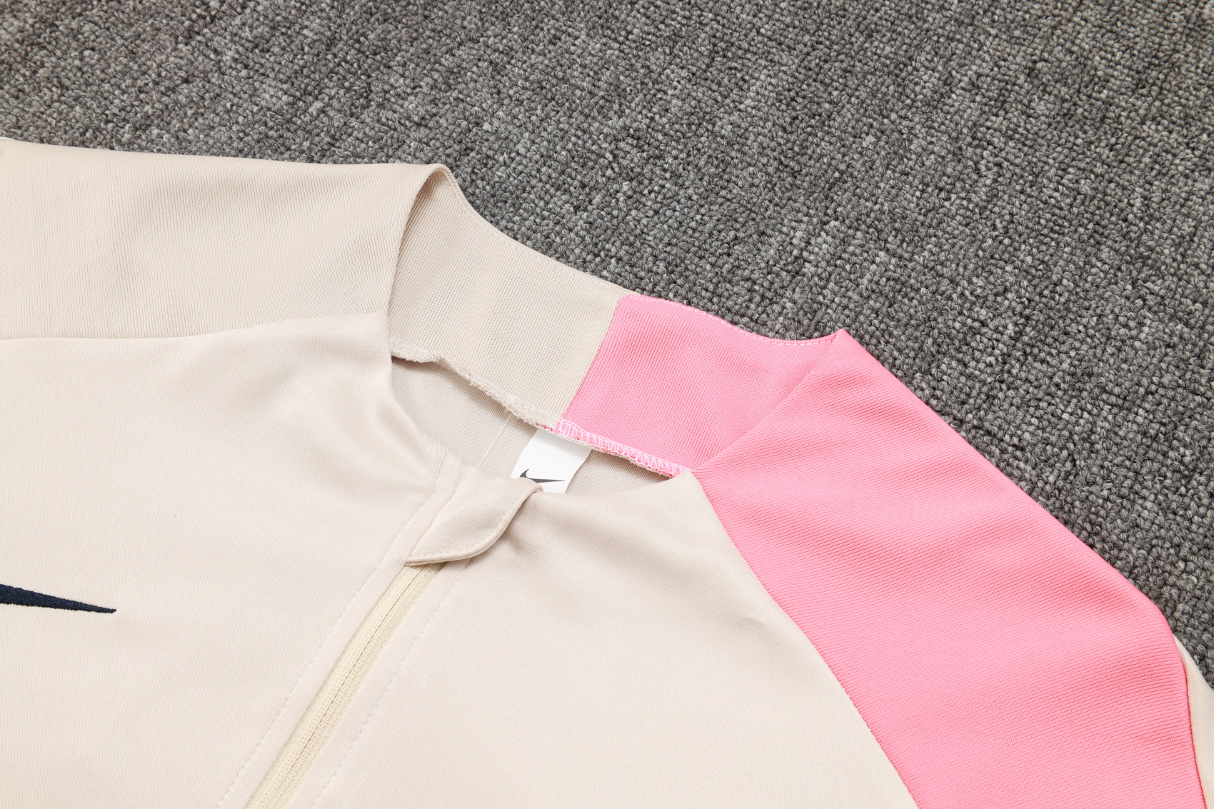 Barcelona Training Kit (Sweatshirt+Pants) Beige 2025/26