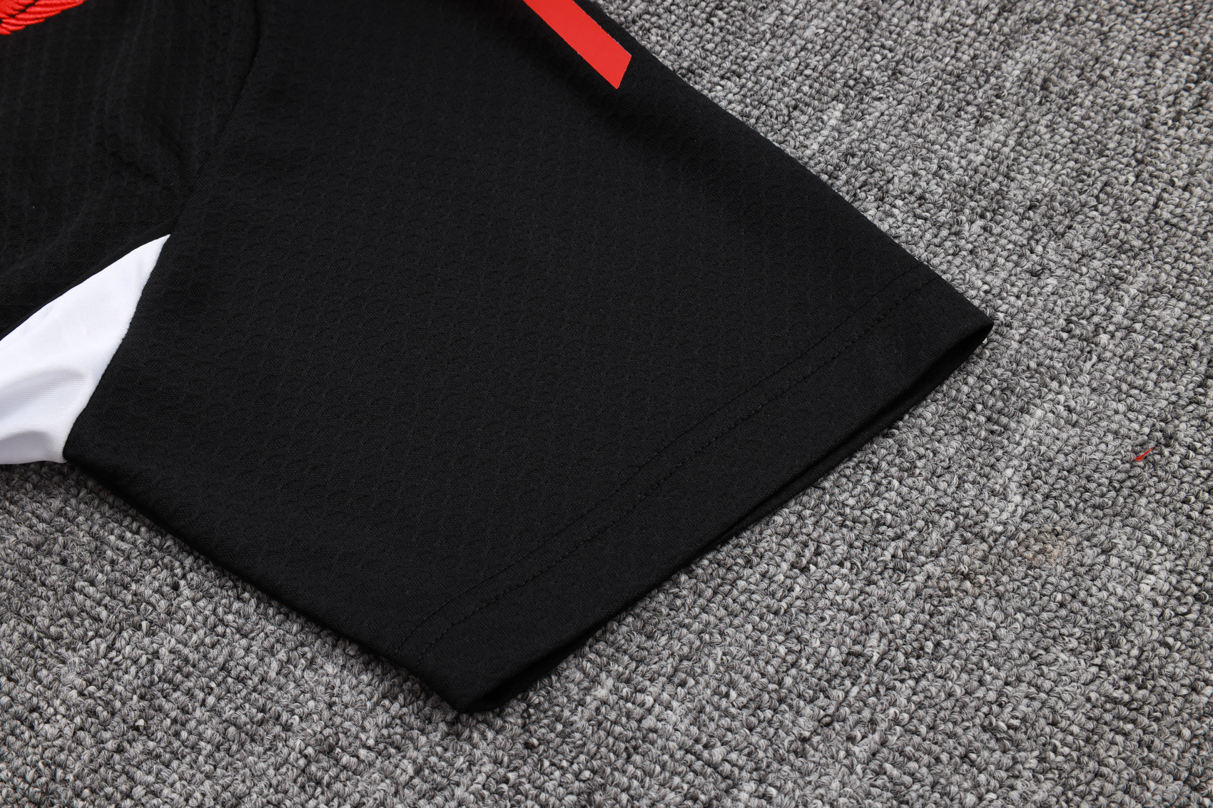 Liverpool Training Kit (Polo+Pants) Black 2025/26