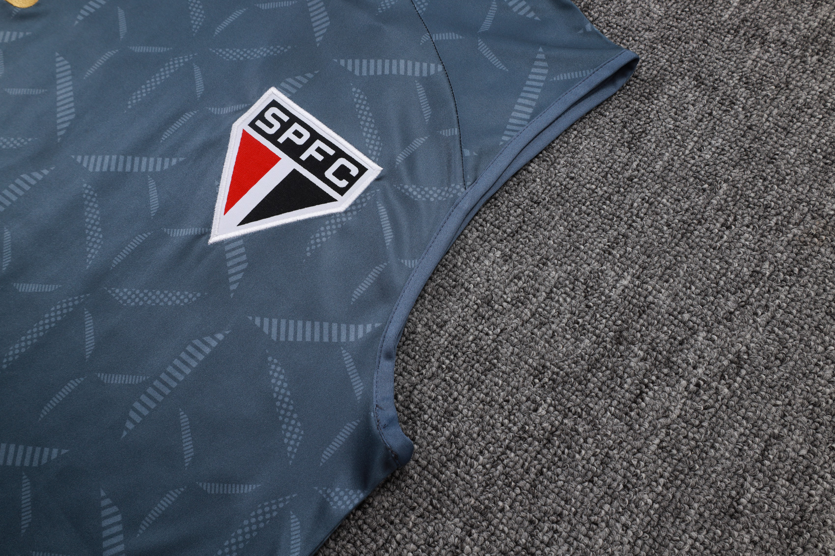 Sao Paulo FC Sleeveless Training Kit Gray 2025