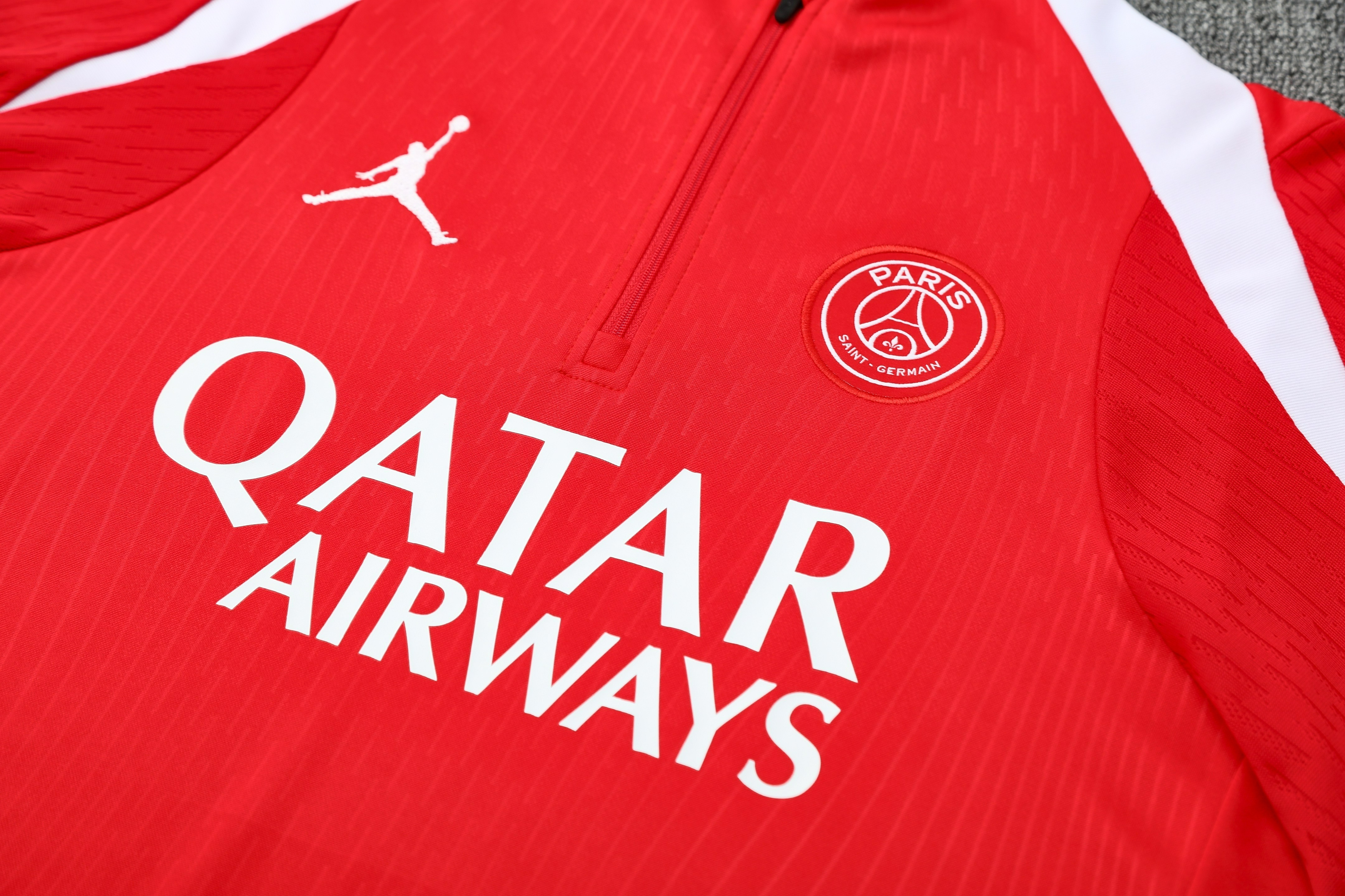 PSG Authentic Training Kit (Sweatshirt+Pants) Red 2025/26 - Player Version