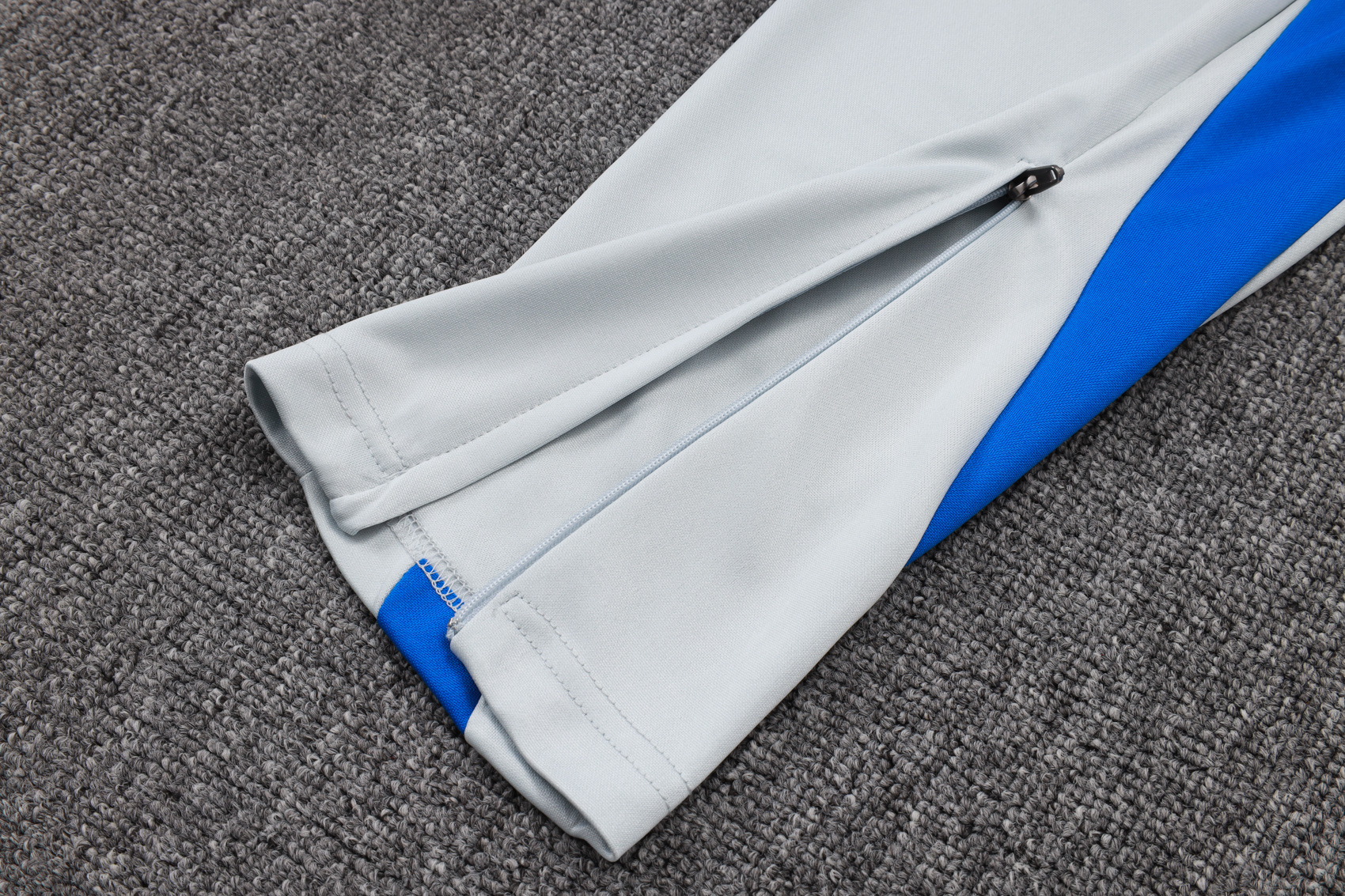 Bayern Munich Training Kit (Sweatshirt+Pants) Light Grey 2025/26