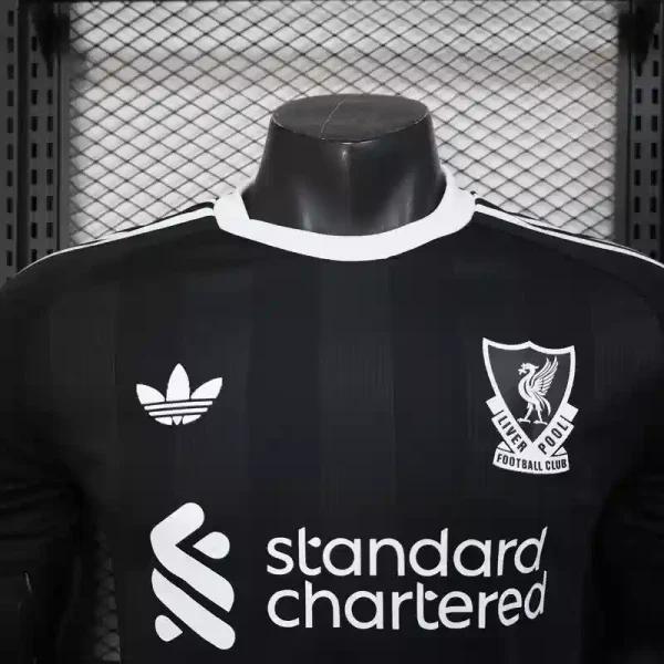 Liverpool Authentic Football Jersey Black Goalkeeper Shirt 2025/26