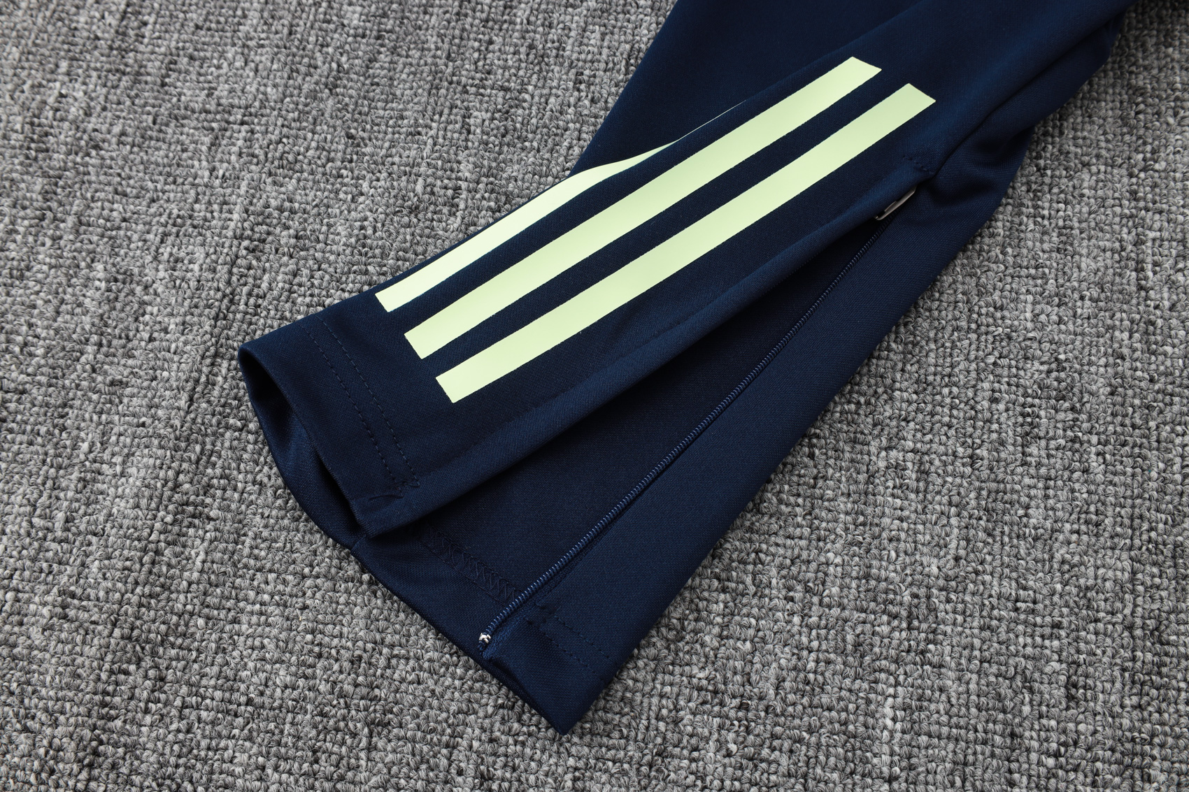 Real Madrid Training Kit (Jacket+Pants) Light Green 2025/26