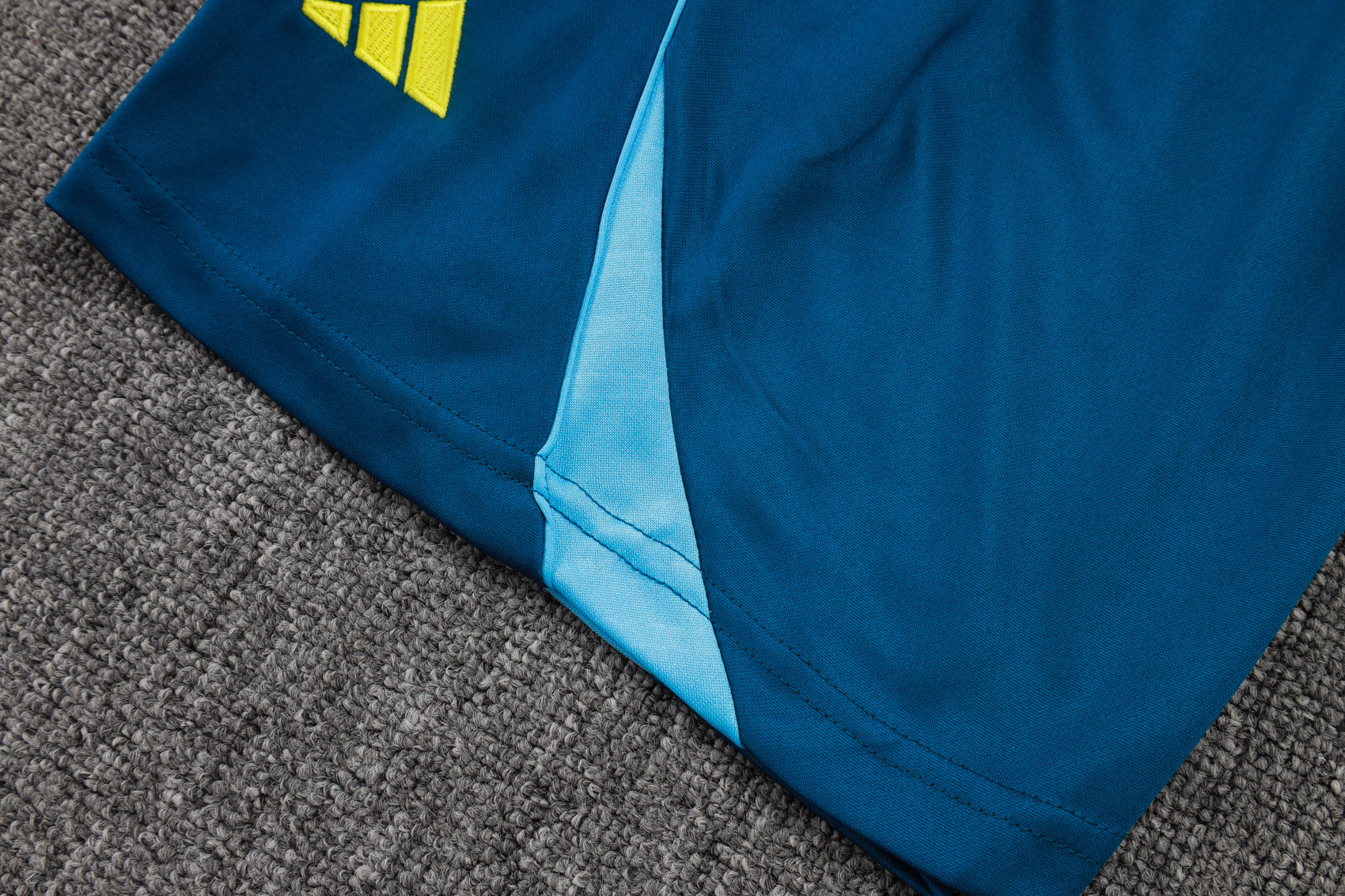 Juventus Sleeveless Training Kit Blue 2025/26