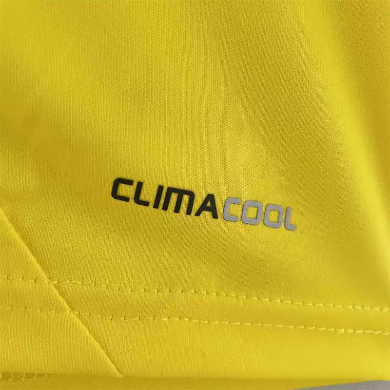 Real Madrid Retro Jersey Away Goalkeeper Yellow Soccer Custom Shirt 2011/12