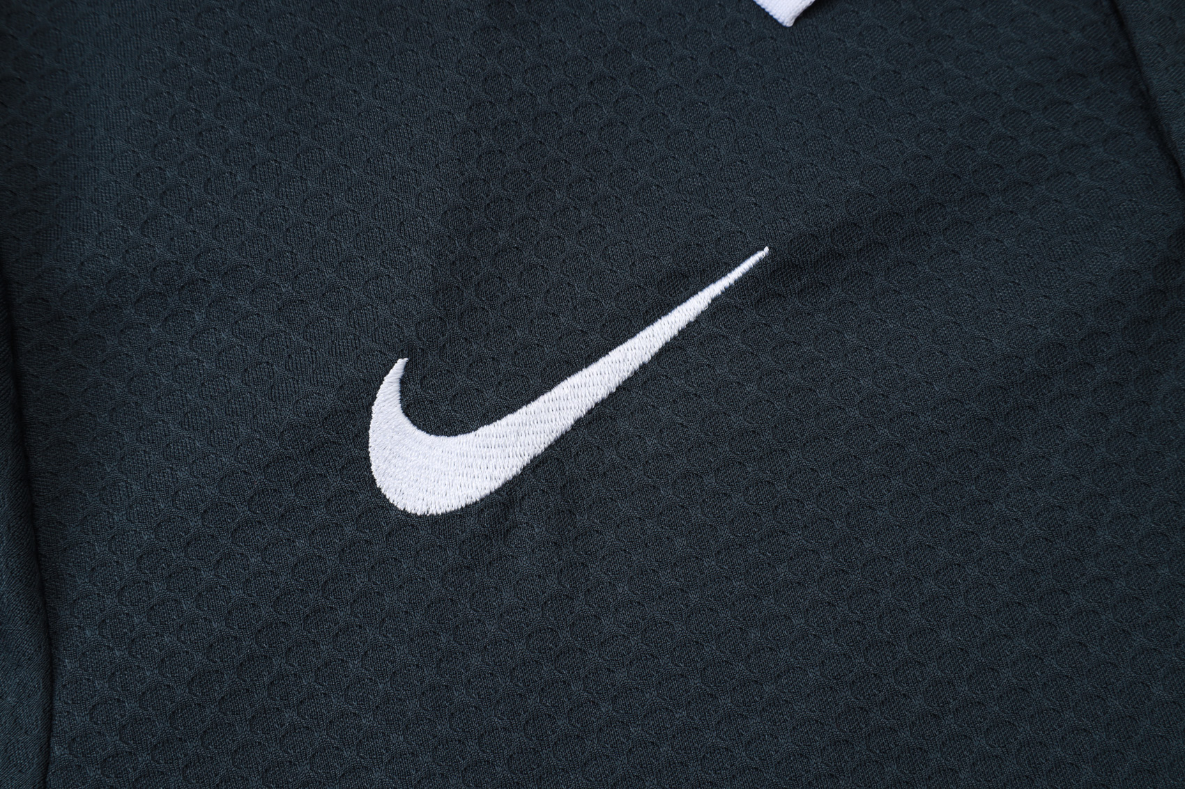 Chelsea Training Kit (Polo+Pants) Deep Grey 2025/26