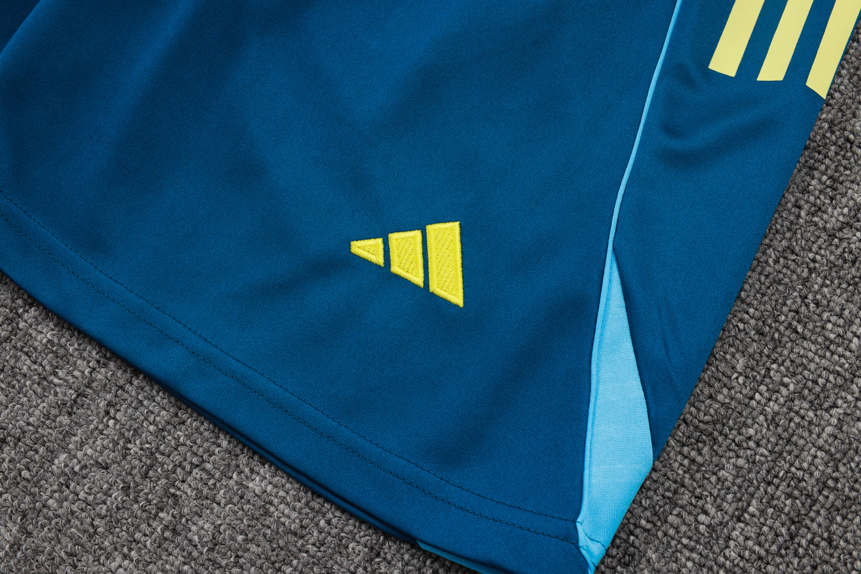 Juventus Sleeveless Training Kit Blue 2025/26