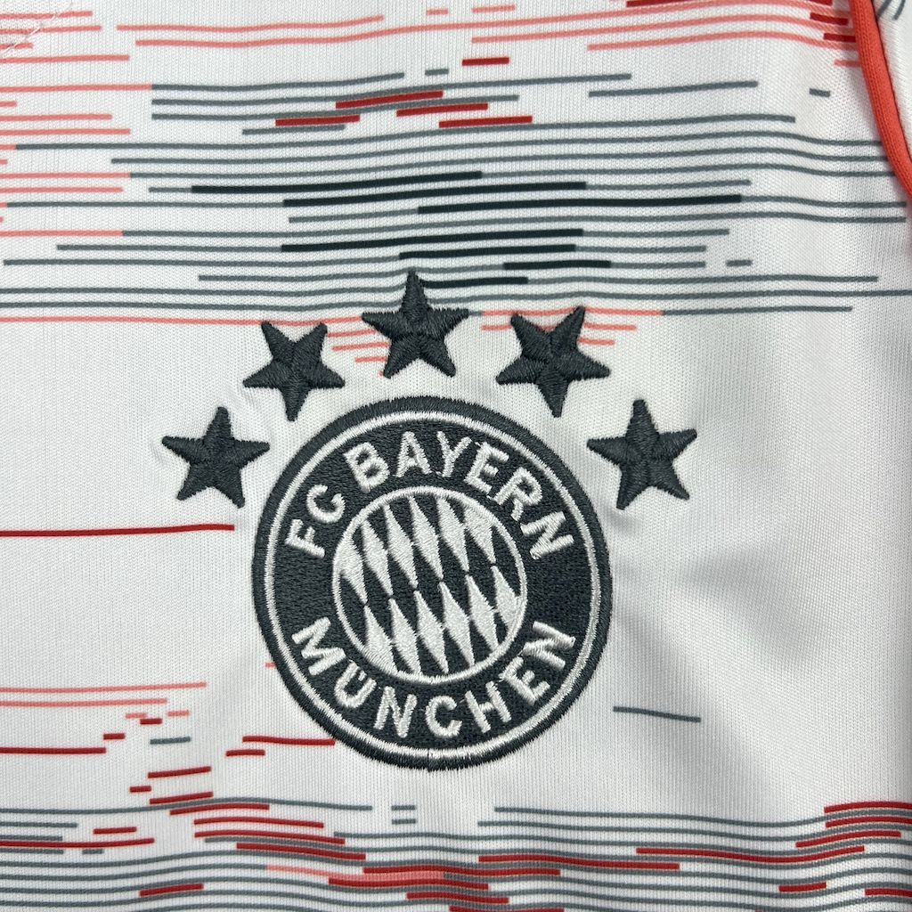 Bayern Munich Soccer Jersey Away Women's Shirt 2025/26