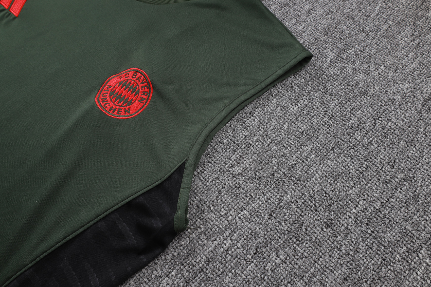 Bayern Munich Sleeveless Training Kit Green 2025/26