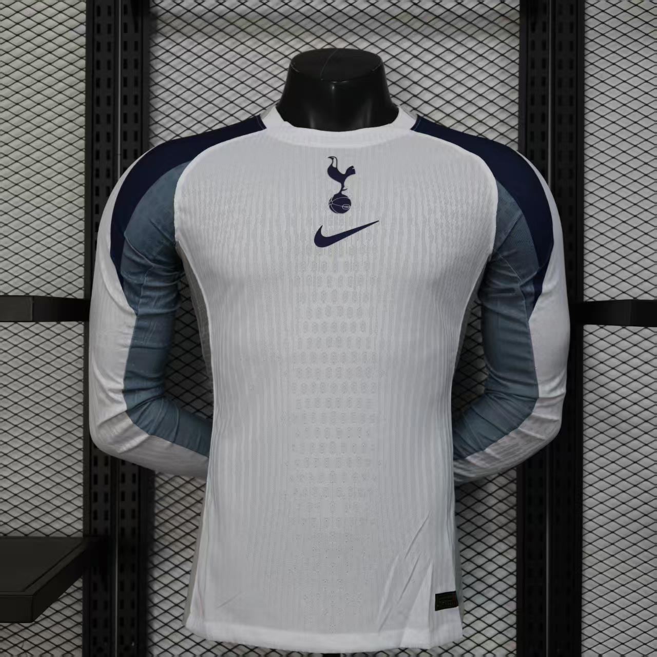 Tottenham Hotspur Authentic Football Jersey Home Long Sleeves Shirt 2025/26