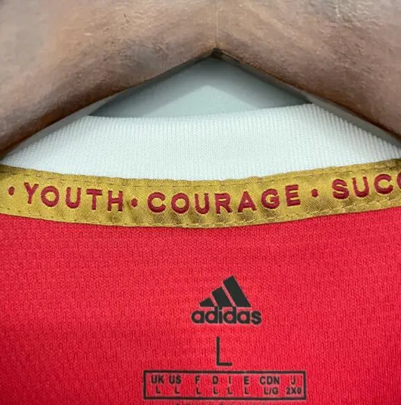 Manchester United Retro Home Football Jersey Shirt 2021/22