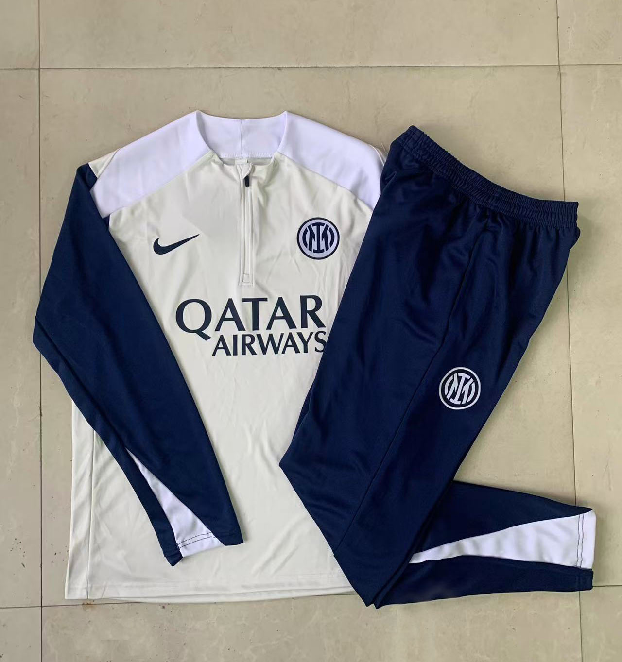 Kids Inter Milan Training Kit (Sweatshirt+Pants) Off-White 2025/26