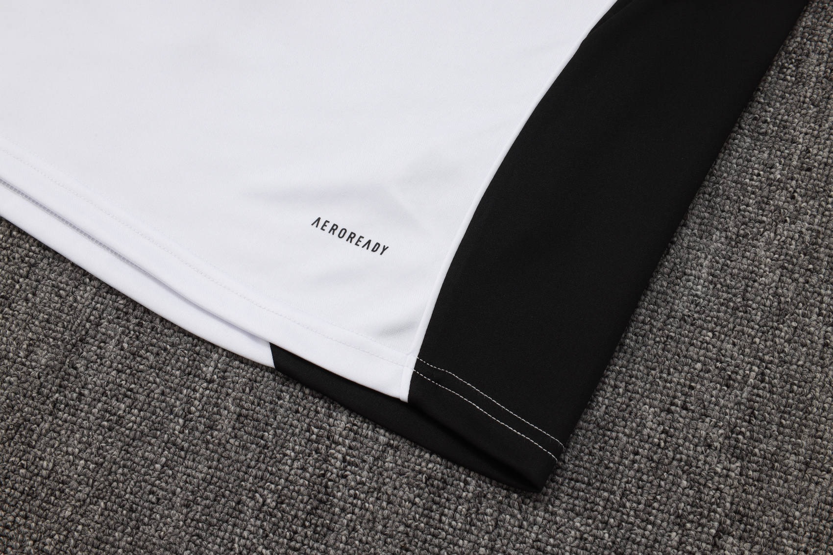 Liverpool Training Kit (Sweatshirt+Pants) White 2025/26