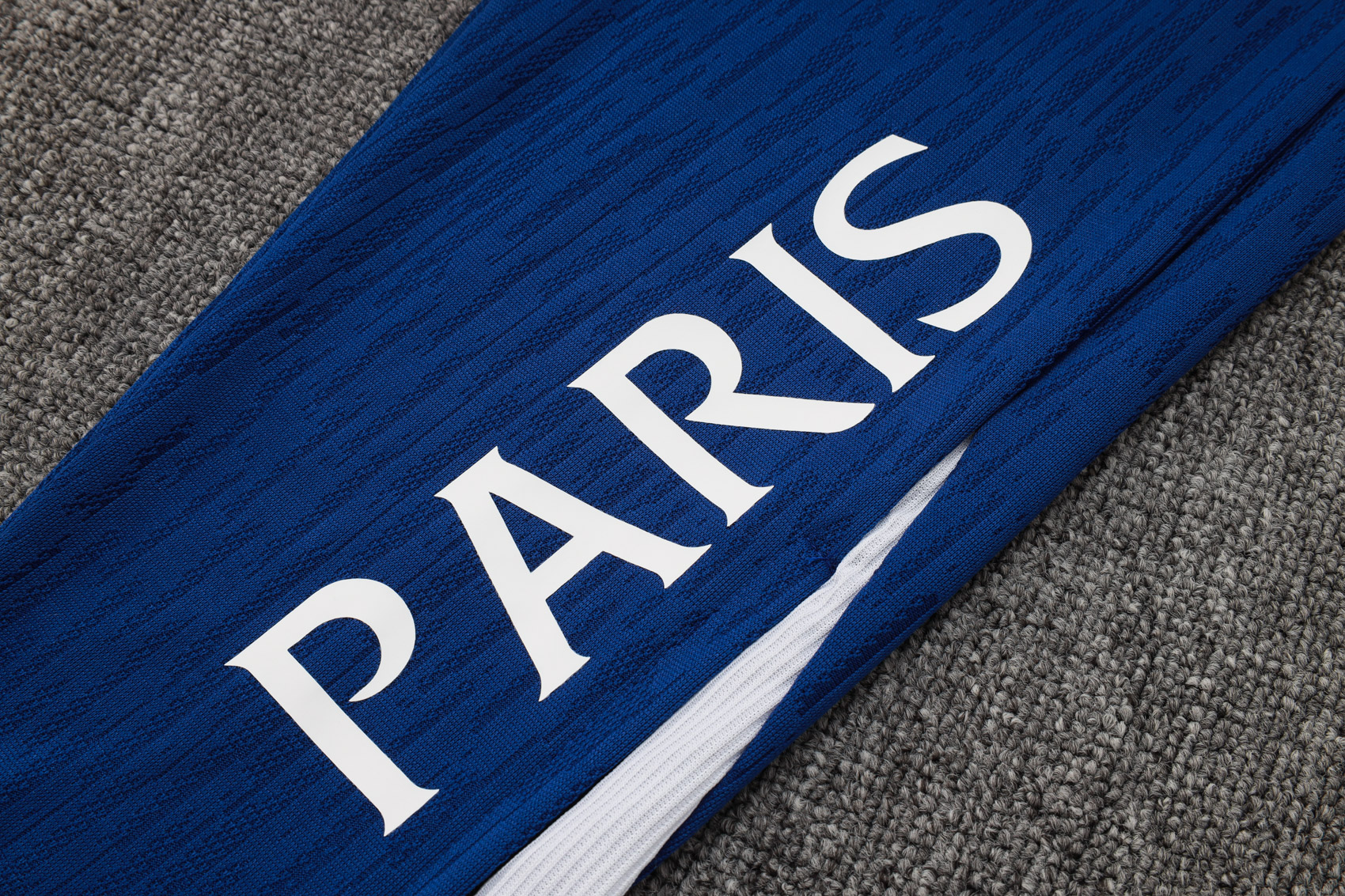 PSG Authentic Training Kit (Sweatshirt+Pants) Red 2025/26 - Player Version