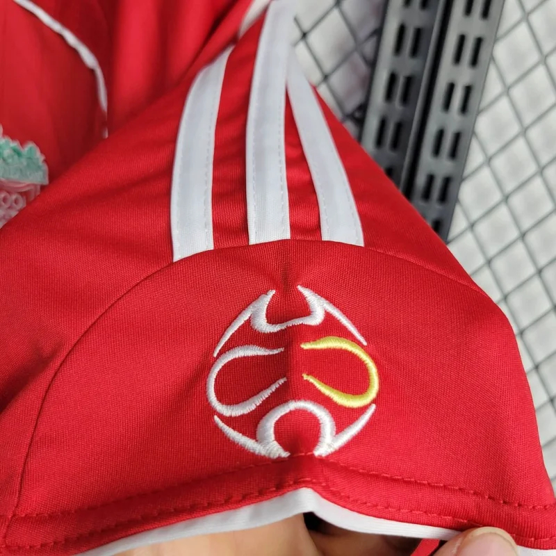 Liverpool Retro Football Jersey Home Custom Shirt 2006/07