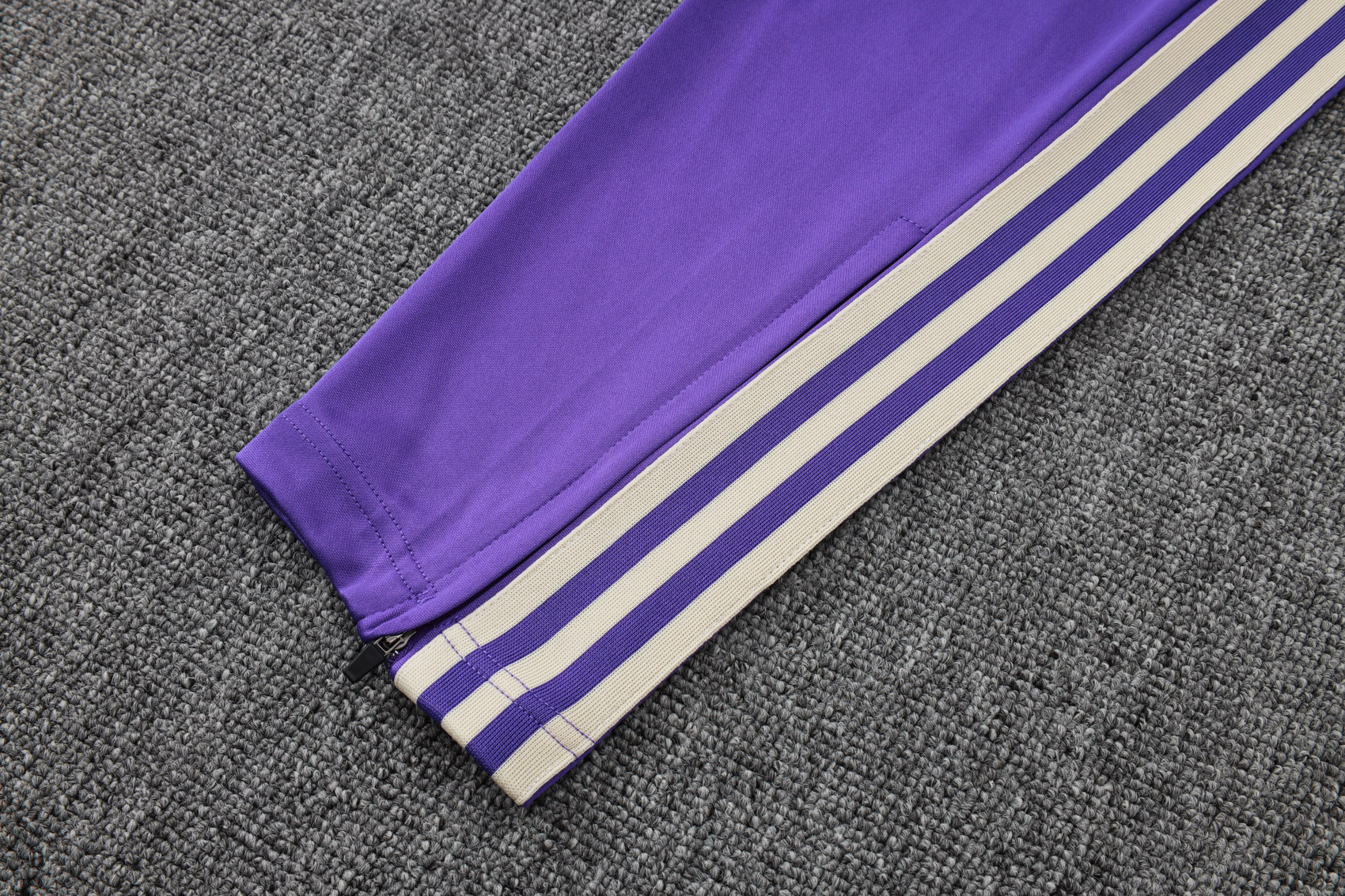 Real Madrid Training Kit (Polo+Pants) Apricot 2025/26