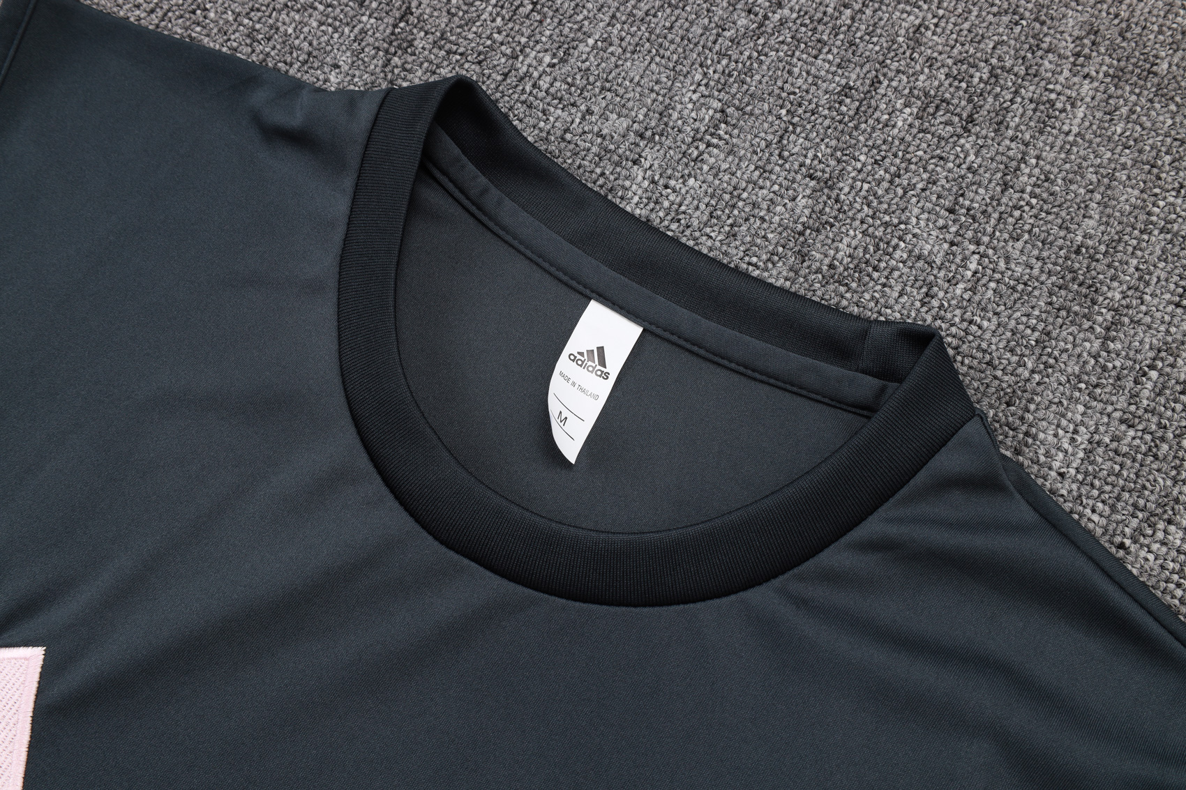 Real Madrid Sleeveless Training Kit Gray 2025/26