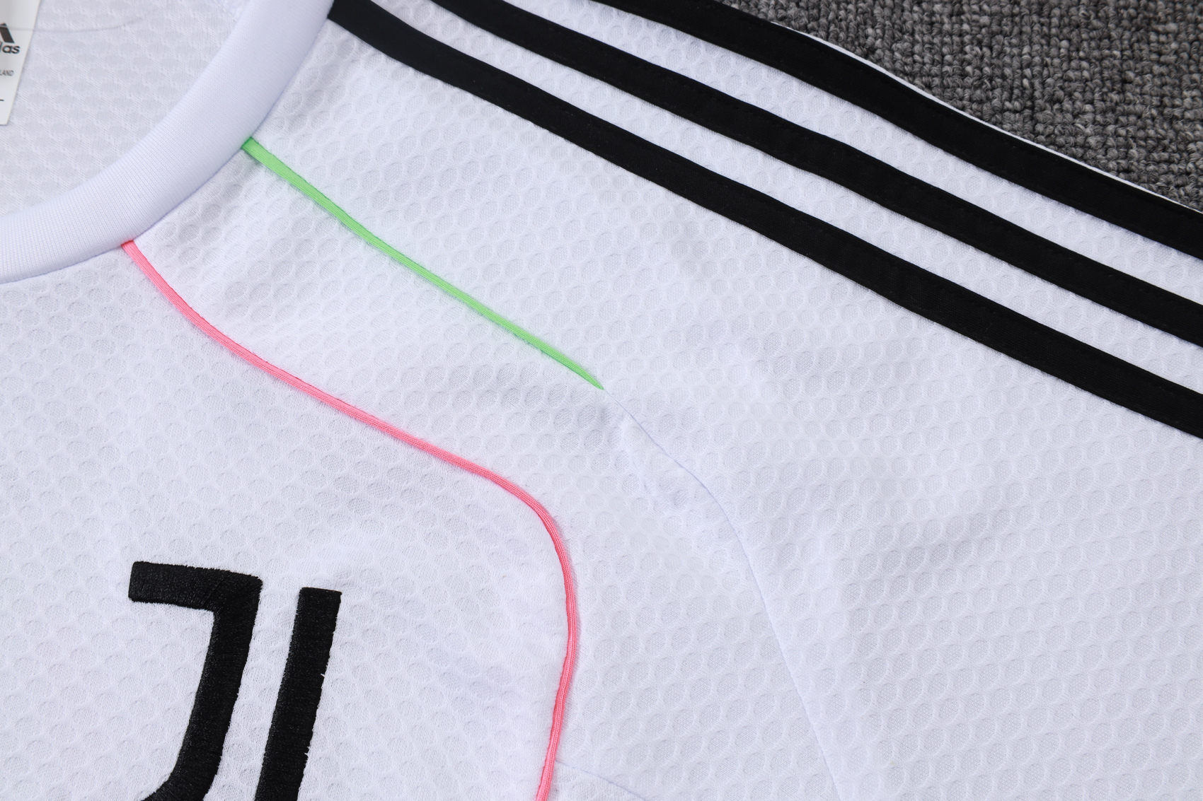 Juventus Training Jersey Kit White 2025/26